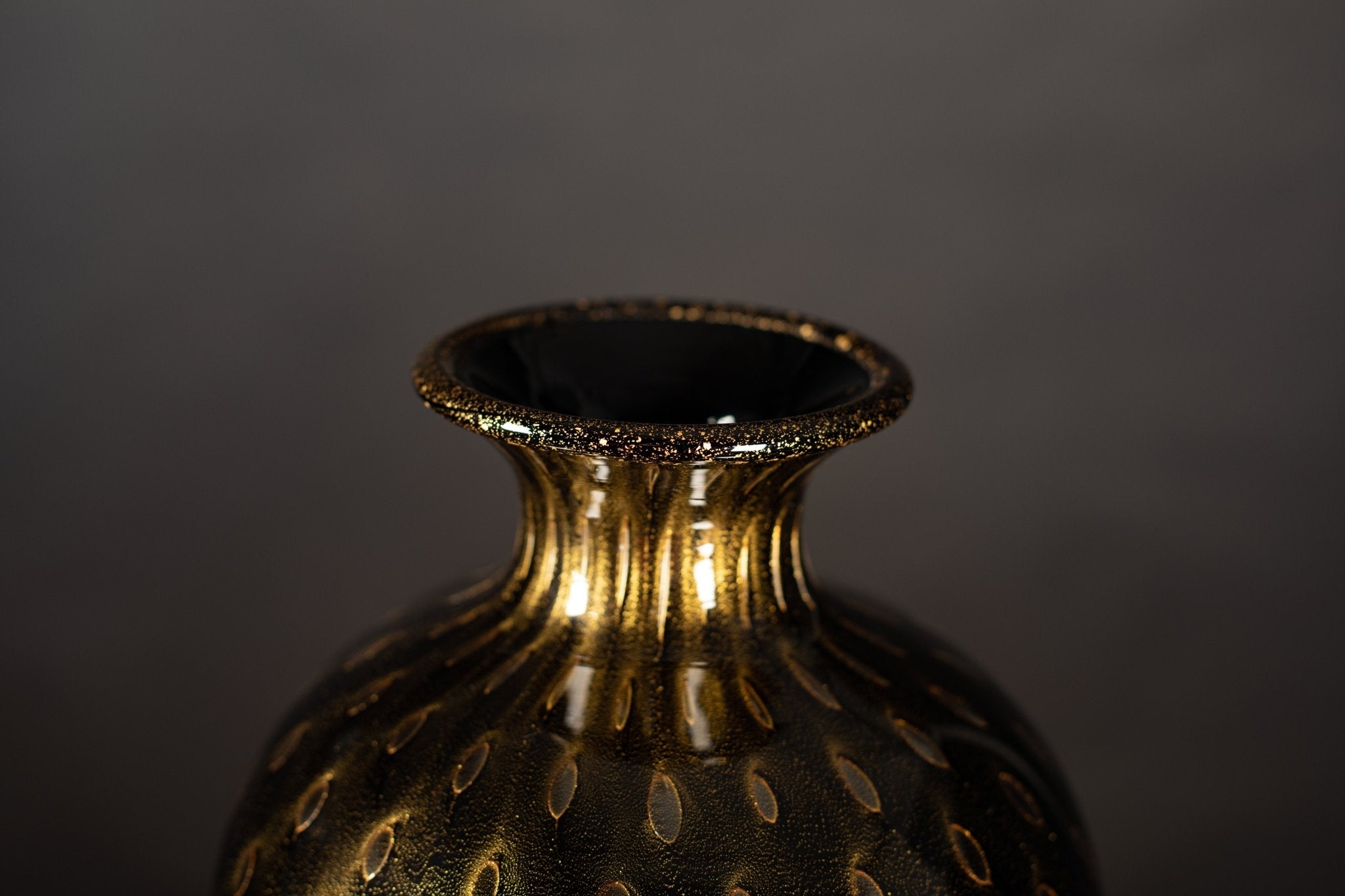 "Venezia" table lamp with balloton 24Kt Gold and black