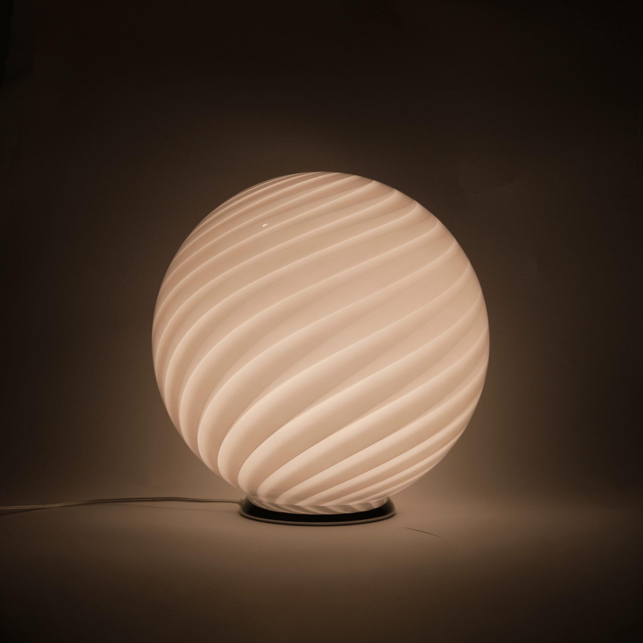 Candy Murano glass sphere table lamp peach swirl D40