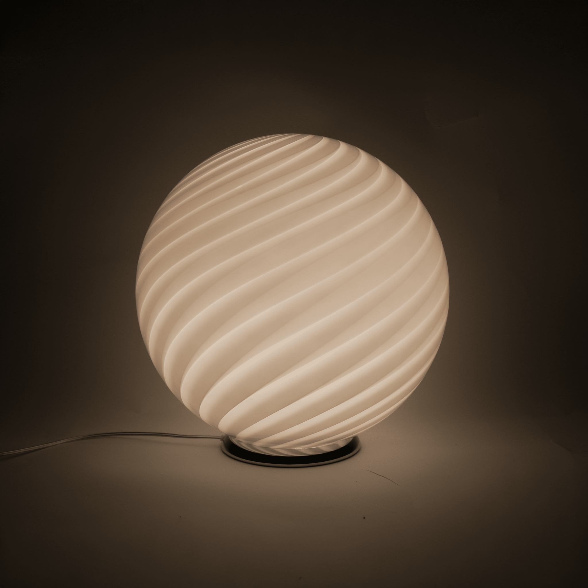 Candy Murano glass sphere table lamp peach swirl D40