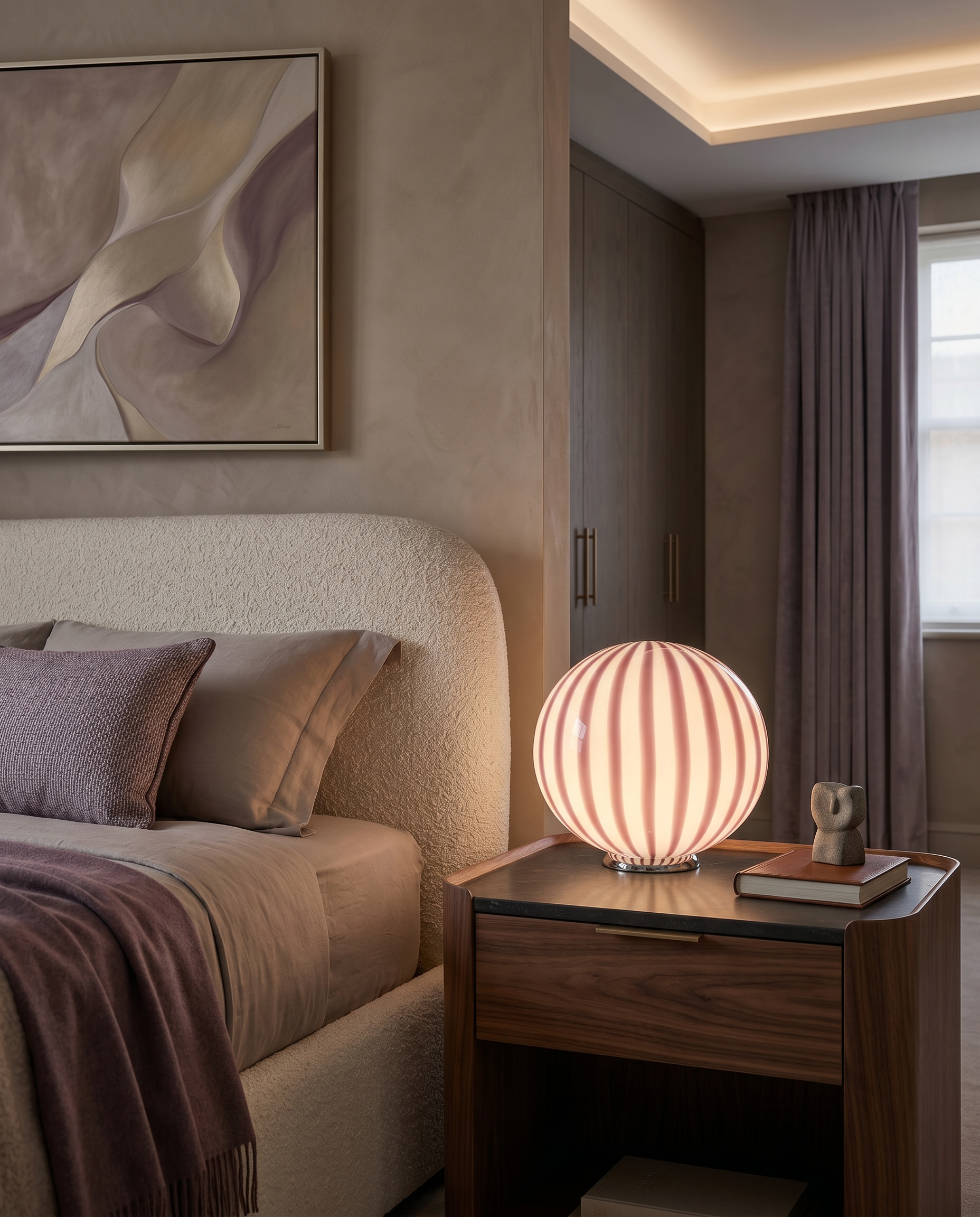 Candy Murano glass oval table lamp amethyst D40