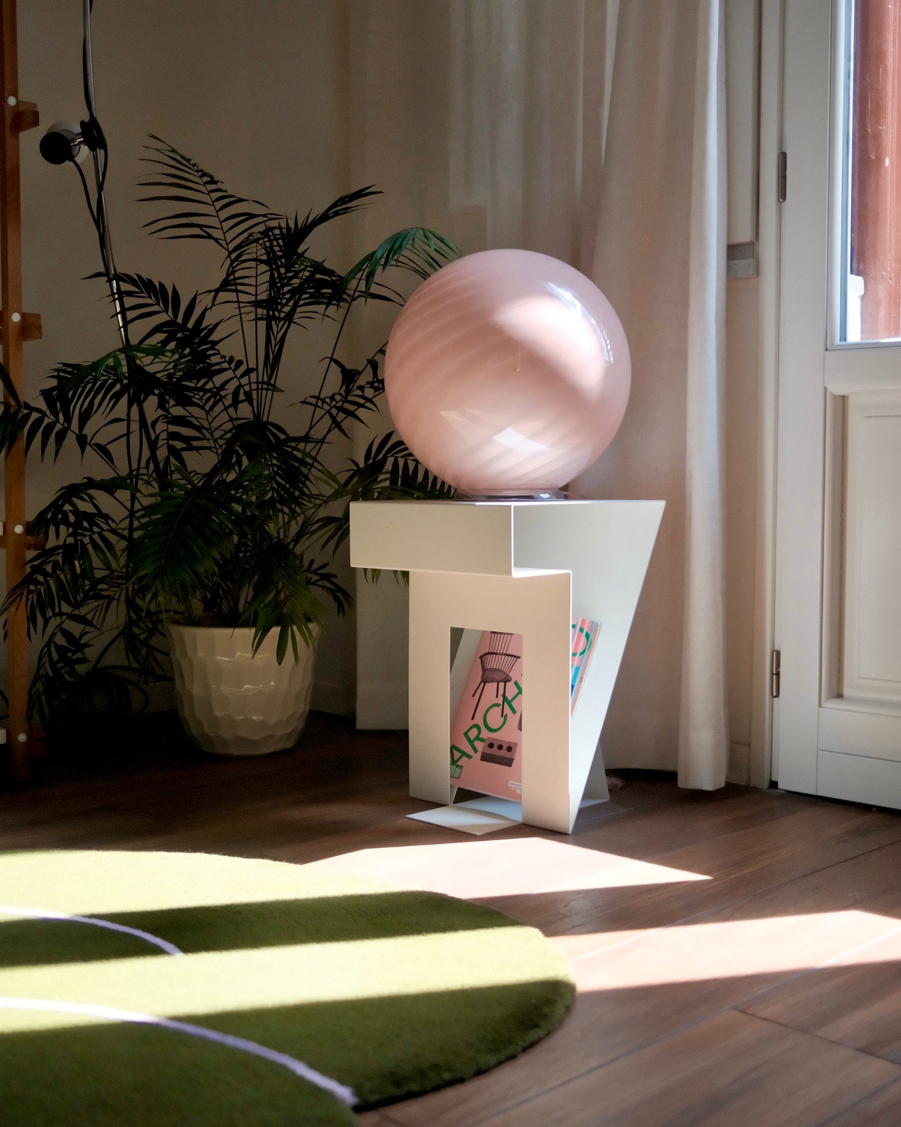 Candy Murano glass sphere table lamp peach swirl D40 Outlet