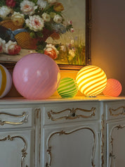 Candy Murano glass sphere table lamp white and yellow swirl D30