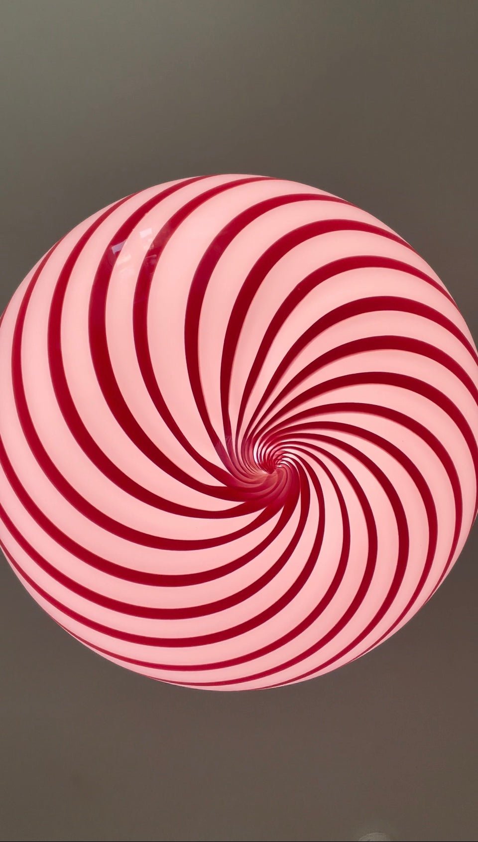 Candy Murano glass sphere pendant lamp Wild Cherry white swirl D40