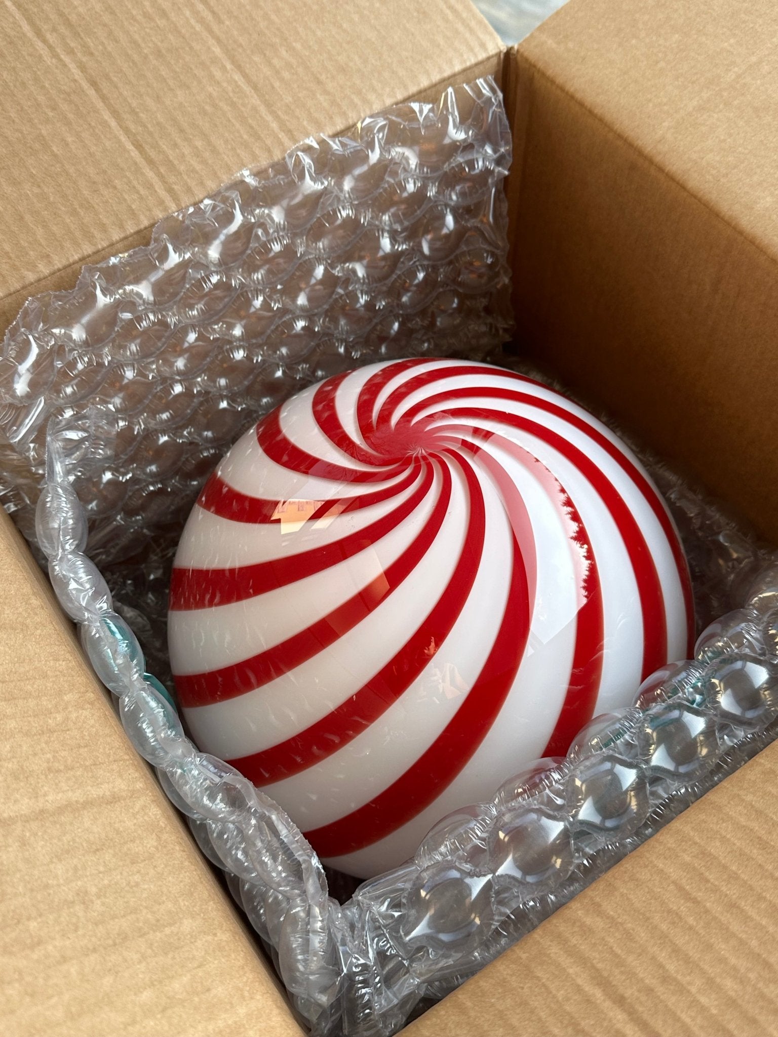 Candy Murano glass sphere table lamp wild cherry red swirl D30