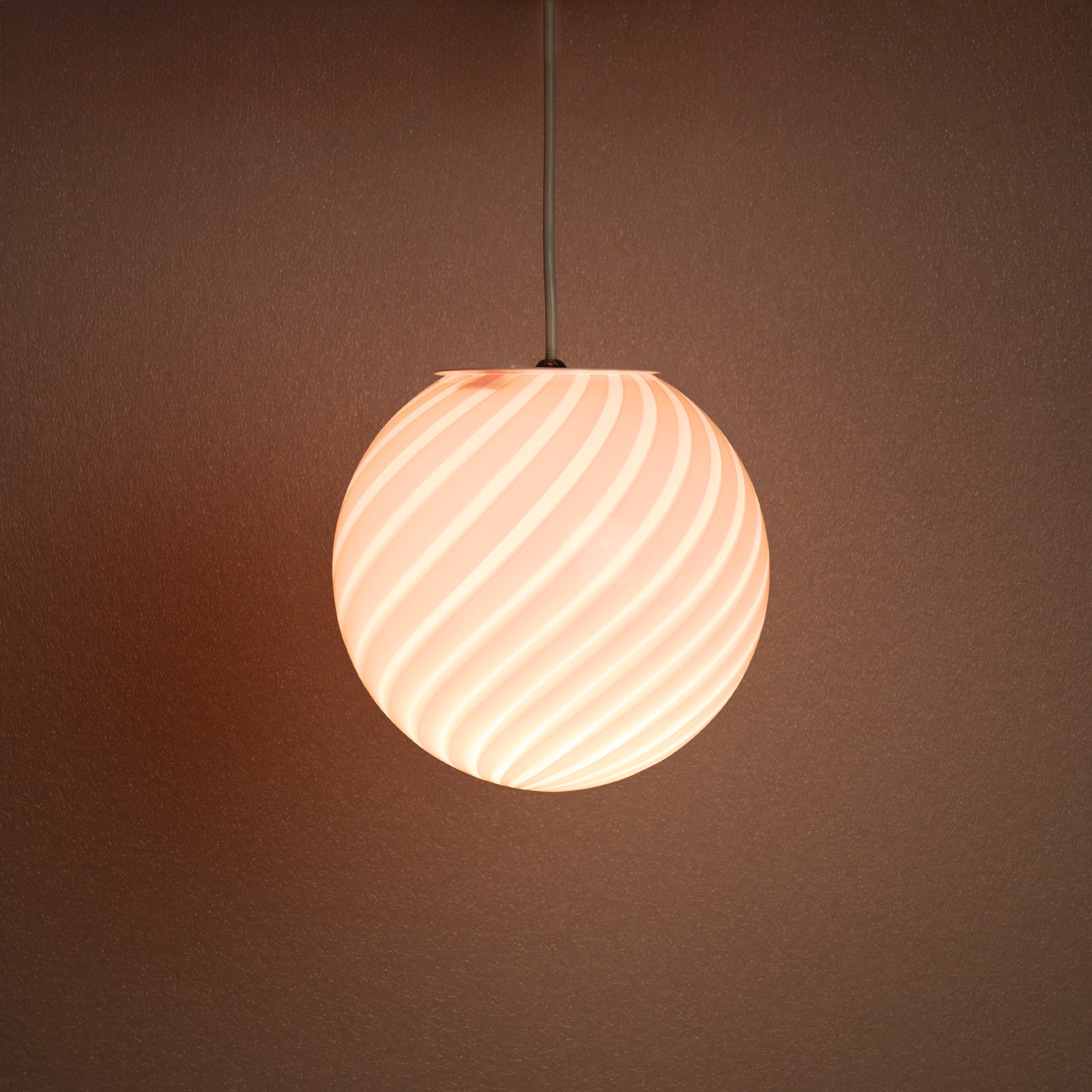 Candy Murano glass sphere pendant lamp pink swirl D20