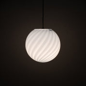 Lampada a sospensione Candy a sfera in vetro di Murano azzurro chiaro vortice D20