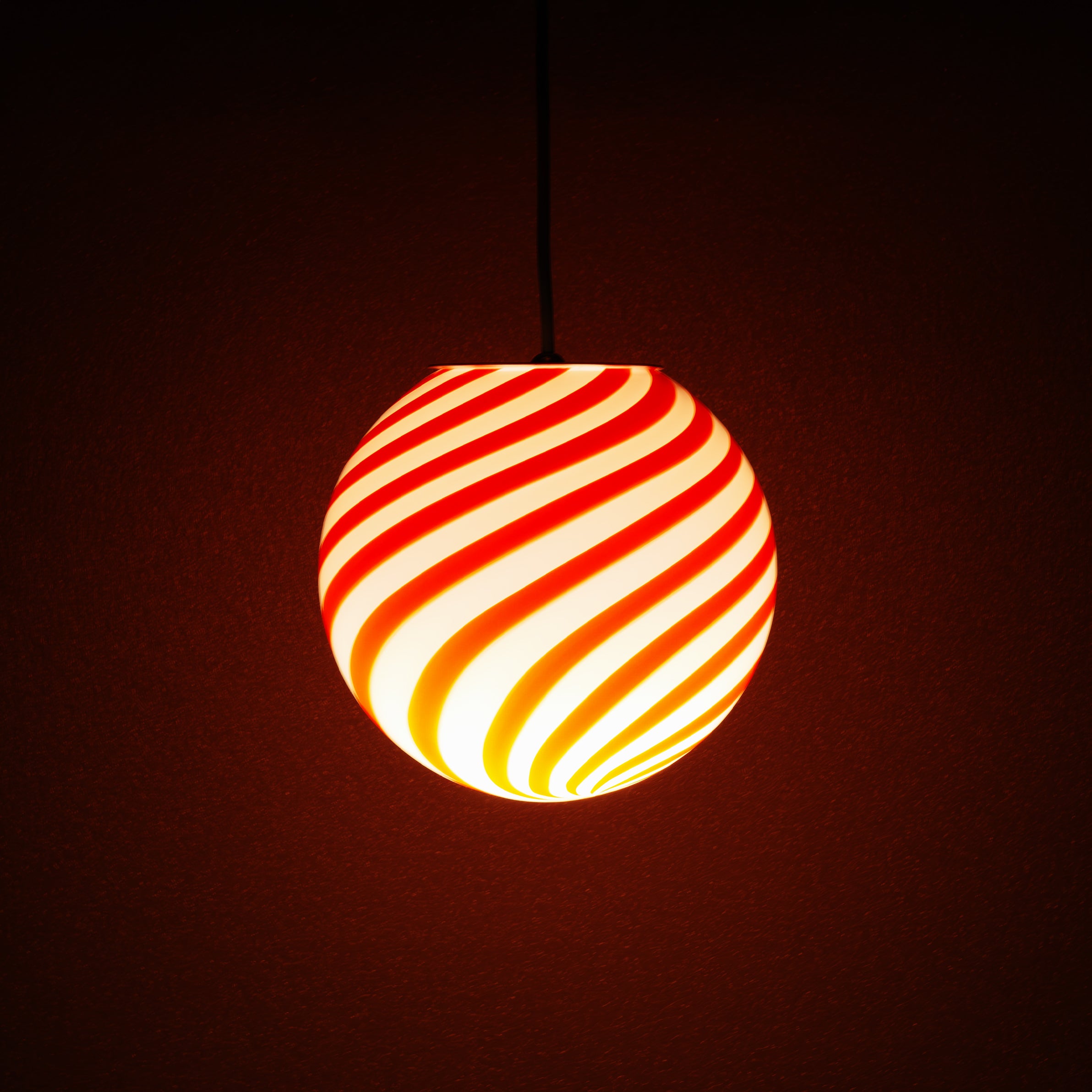 Candy Murano glass sphere pendant lamp red and white swirl D20