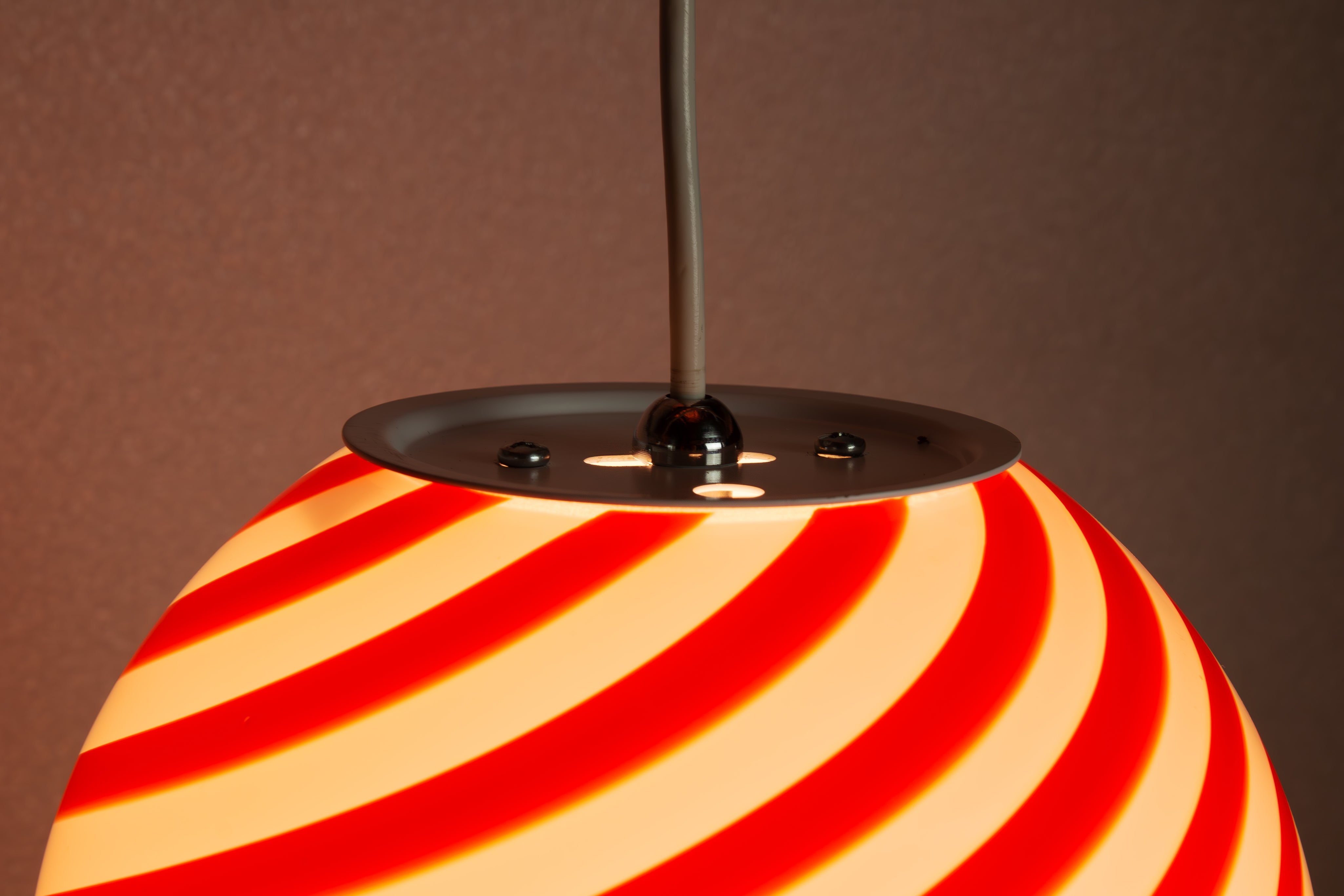 Candy Murano glass sphere pendant lamp red and white swirl D20
