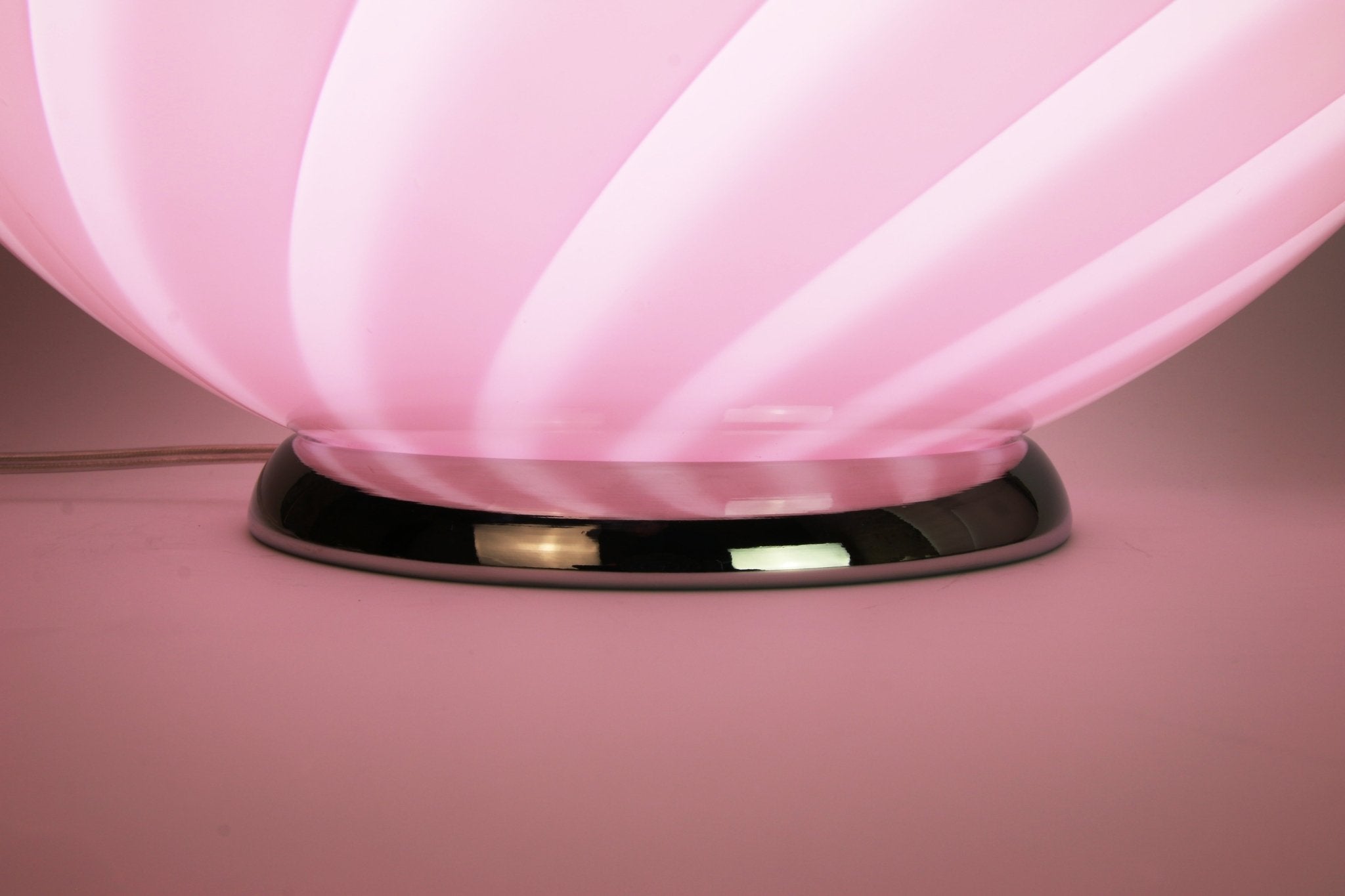 Candy Murano glass sphere table lamp pink swirl D40