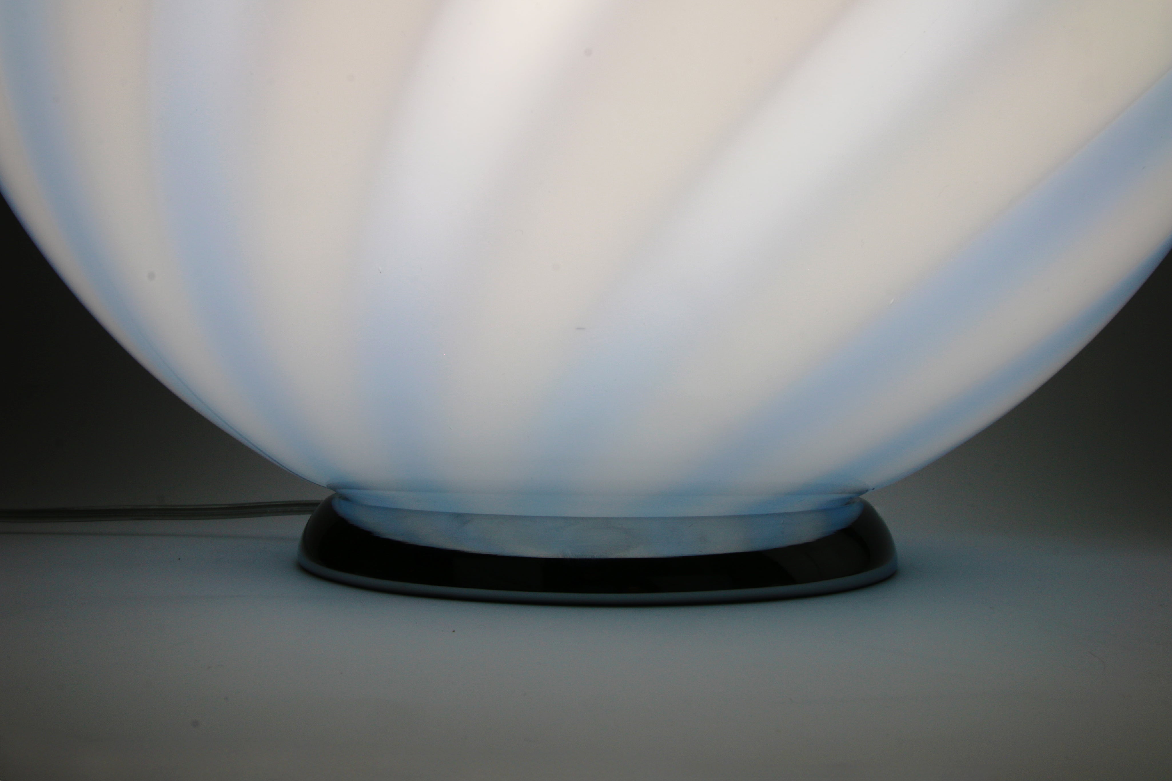 Candy Murano glass sphere table lamp blueberry blue swirl D40