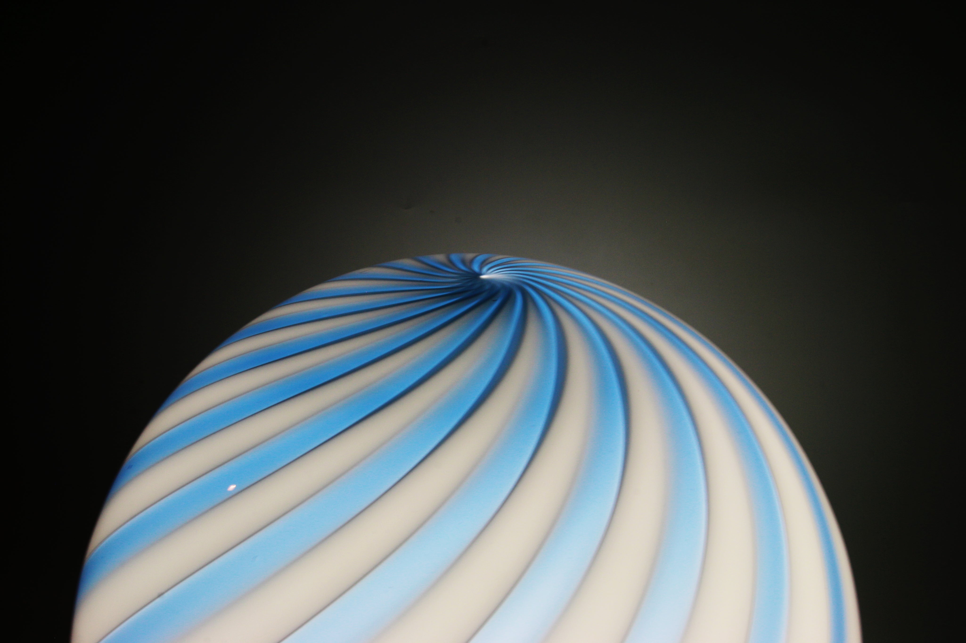 Candy Murano glass sphere table lamp blueberry blue swirl D40