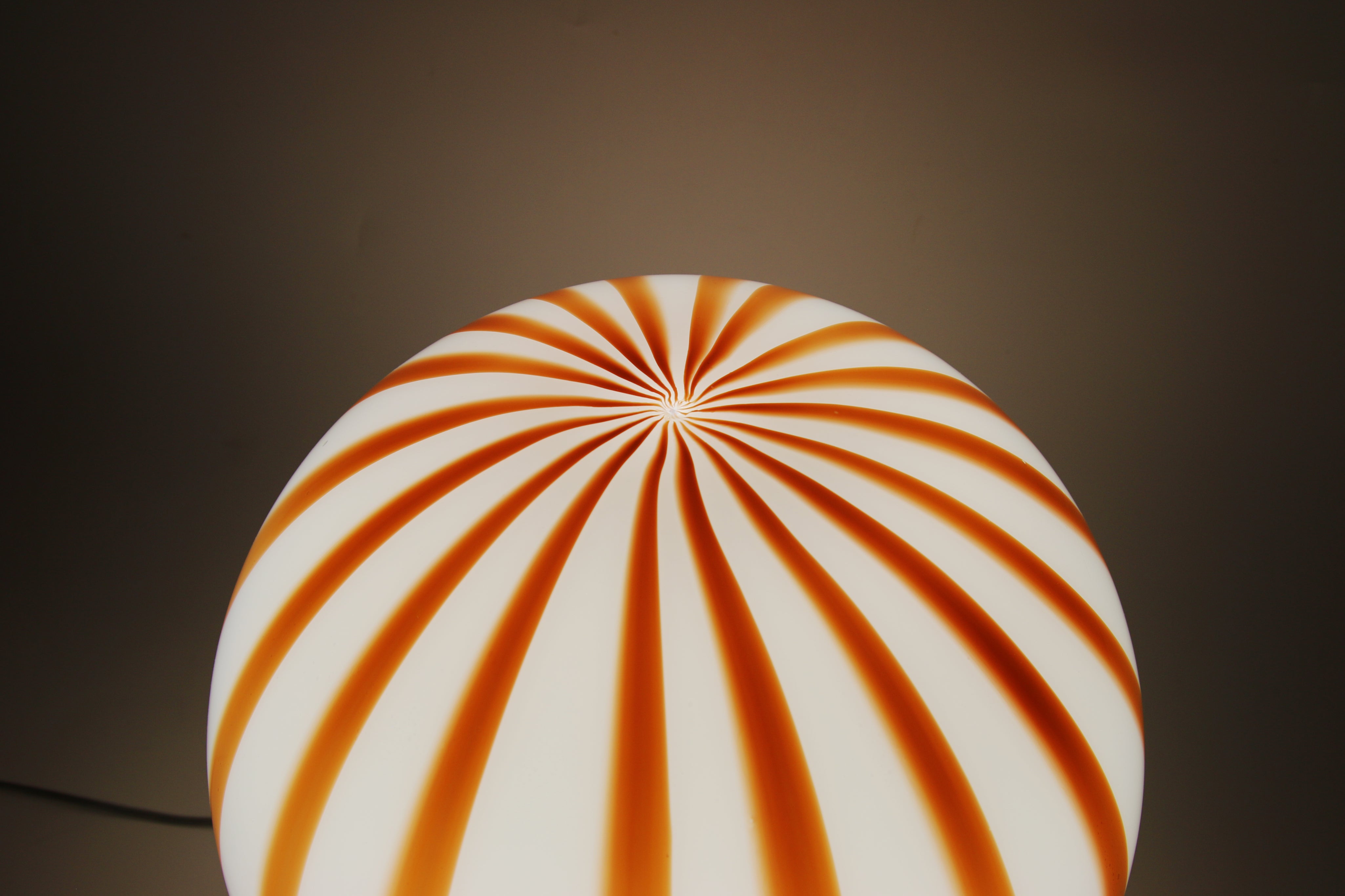 Candy Murano glass sphere table lamp coffee and milk straight D40