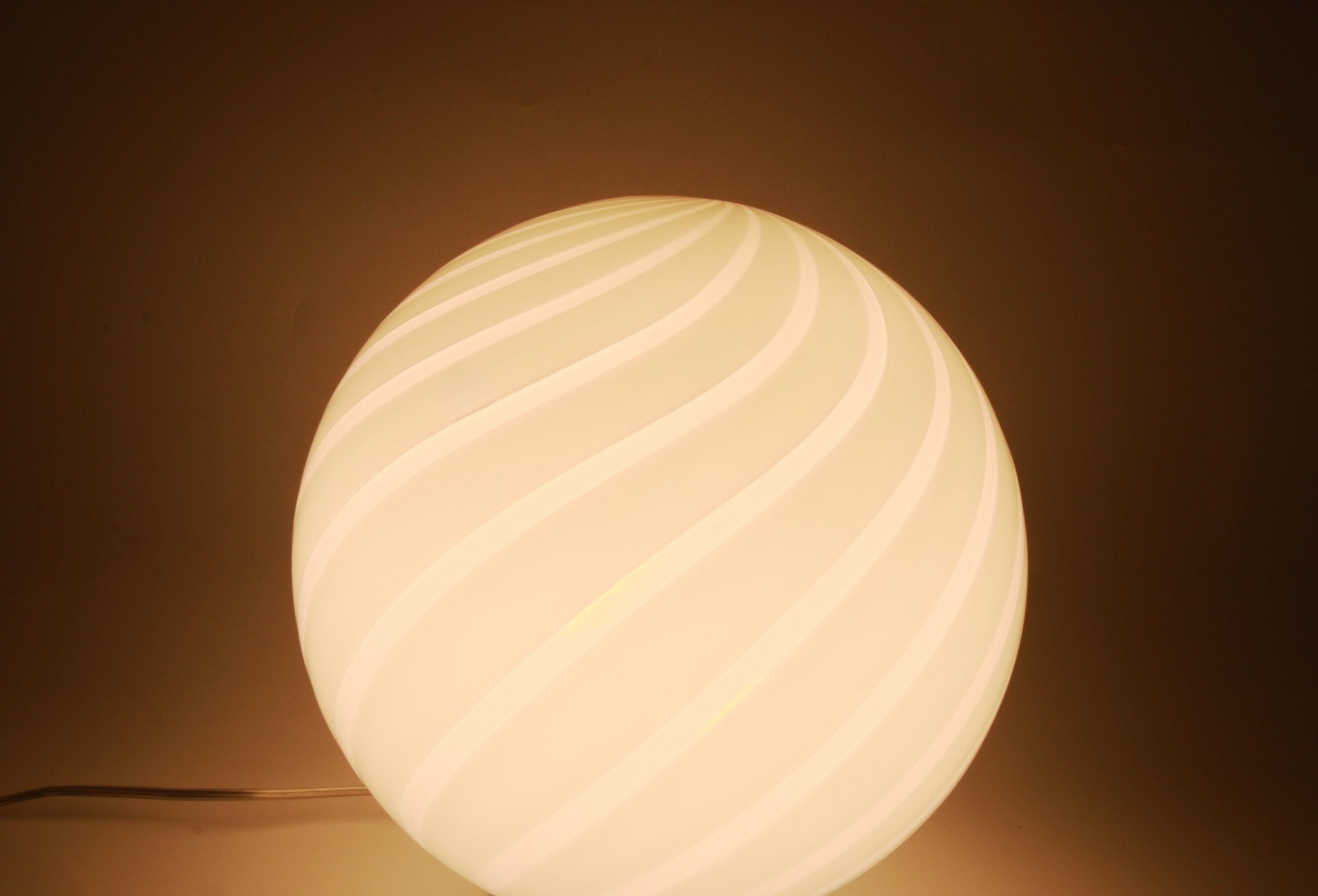 Candy Murano glass sphere table lamp marshmellow pink swirl D30
