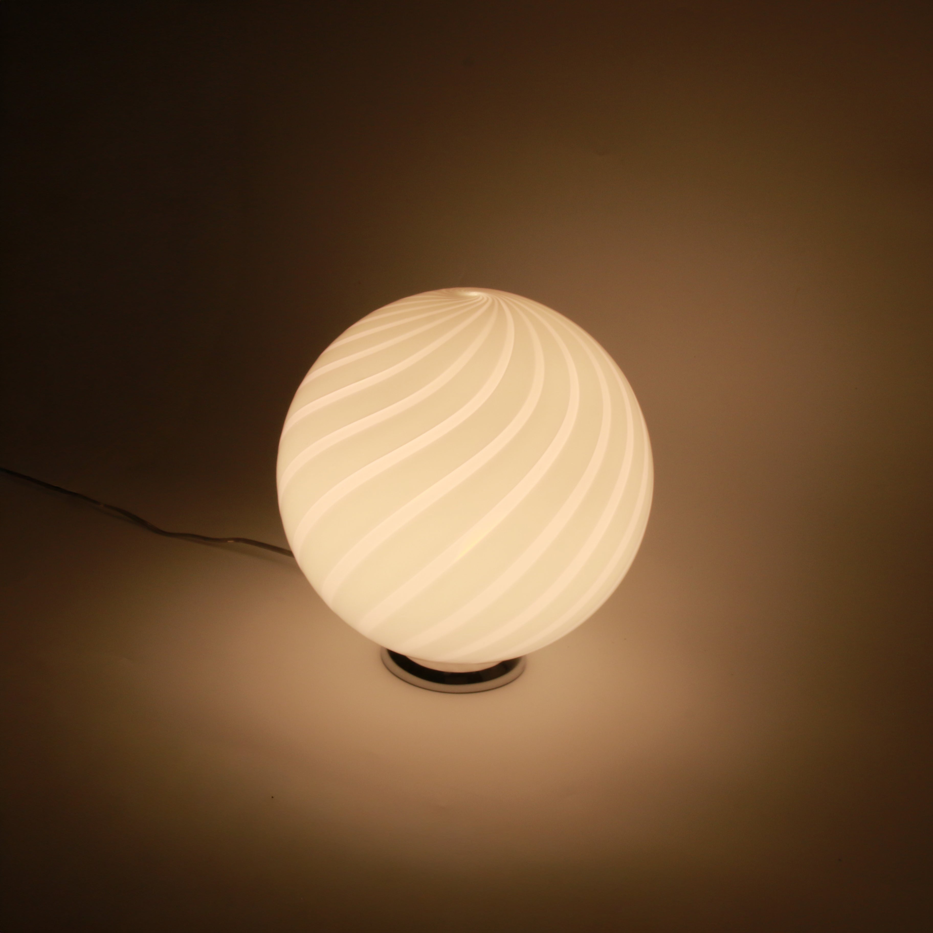 Candy Murano glass sphere table lamp marshmellow pink swirl D30