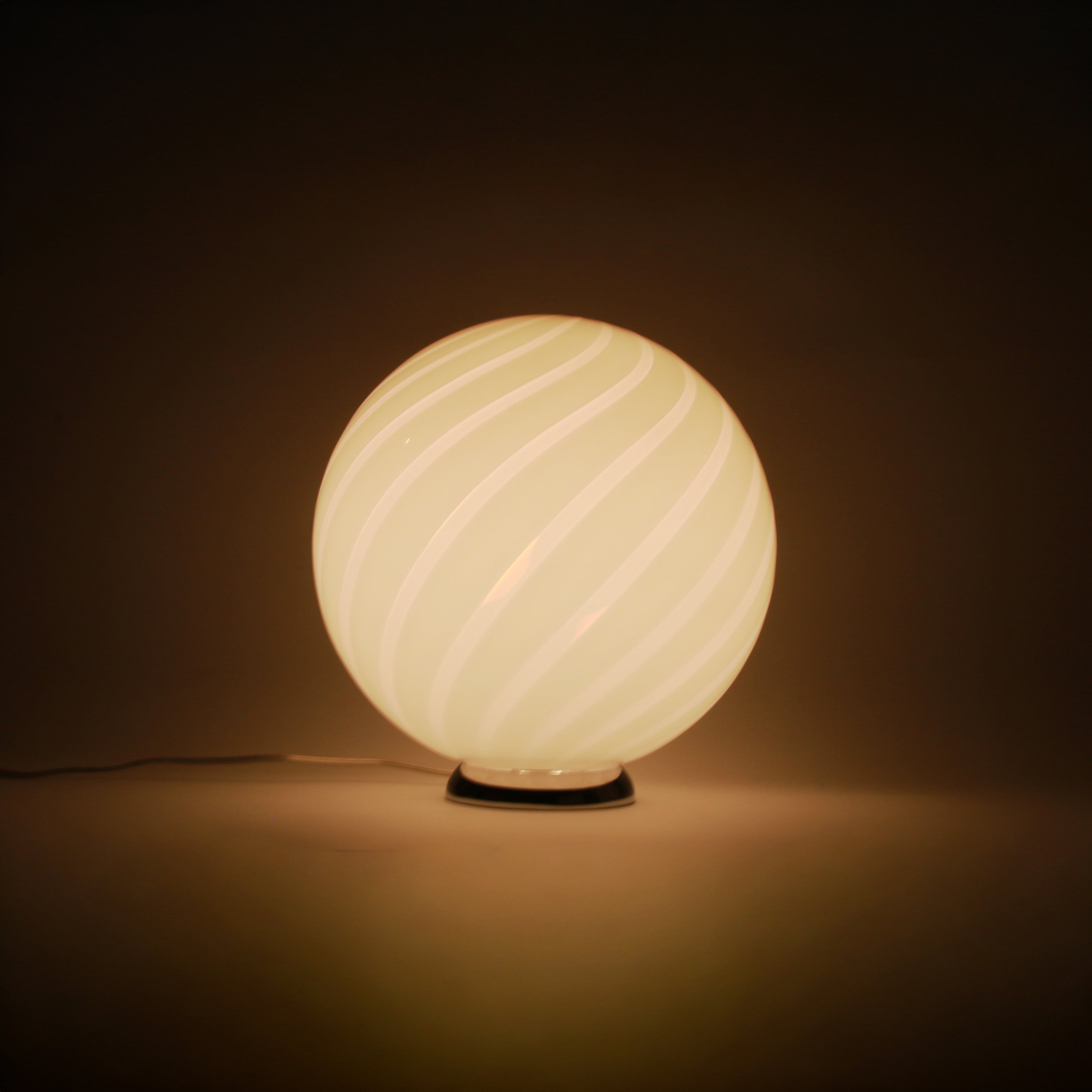 Candy Murano glass sphere table lamp marshmellow pink swirl D30