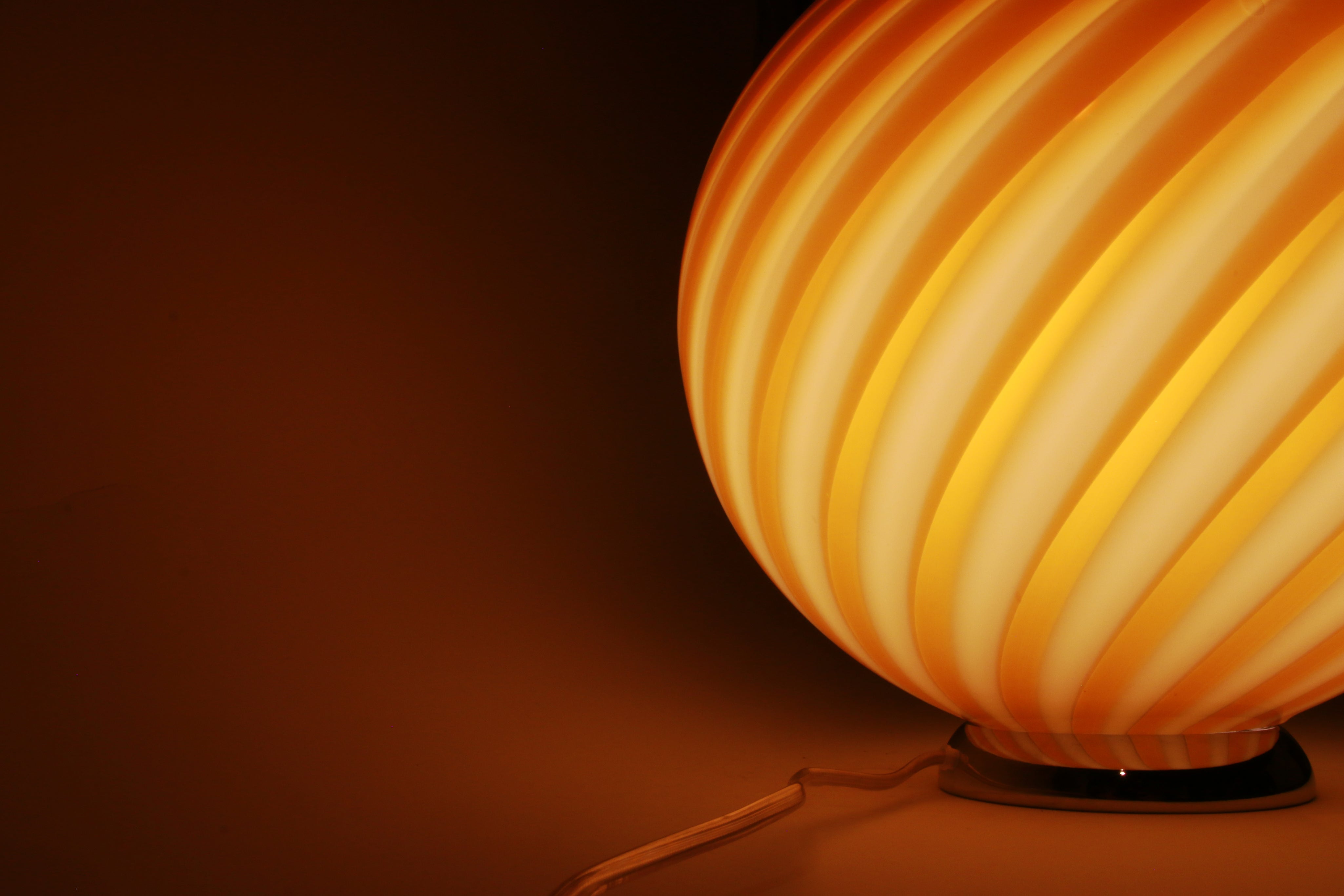 Candy Murano glass sphere table lamp honey yellow swirl D30