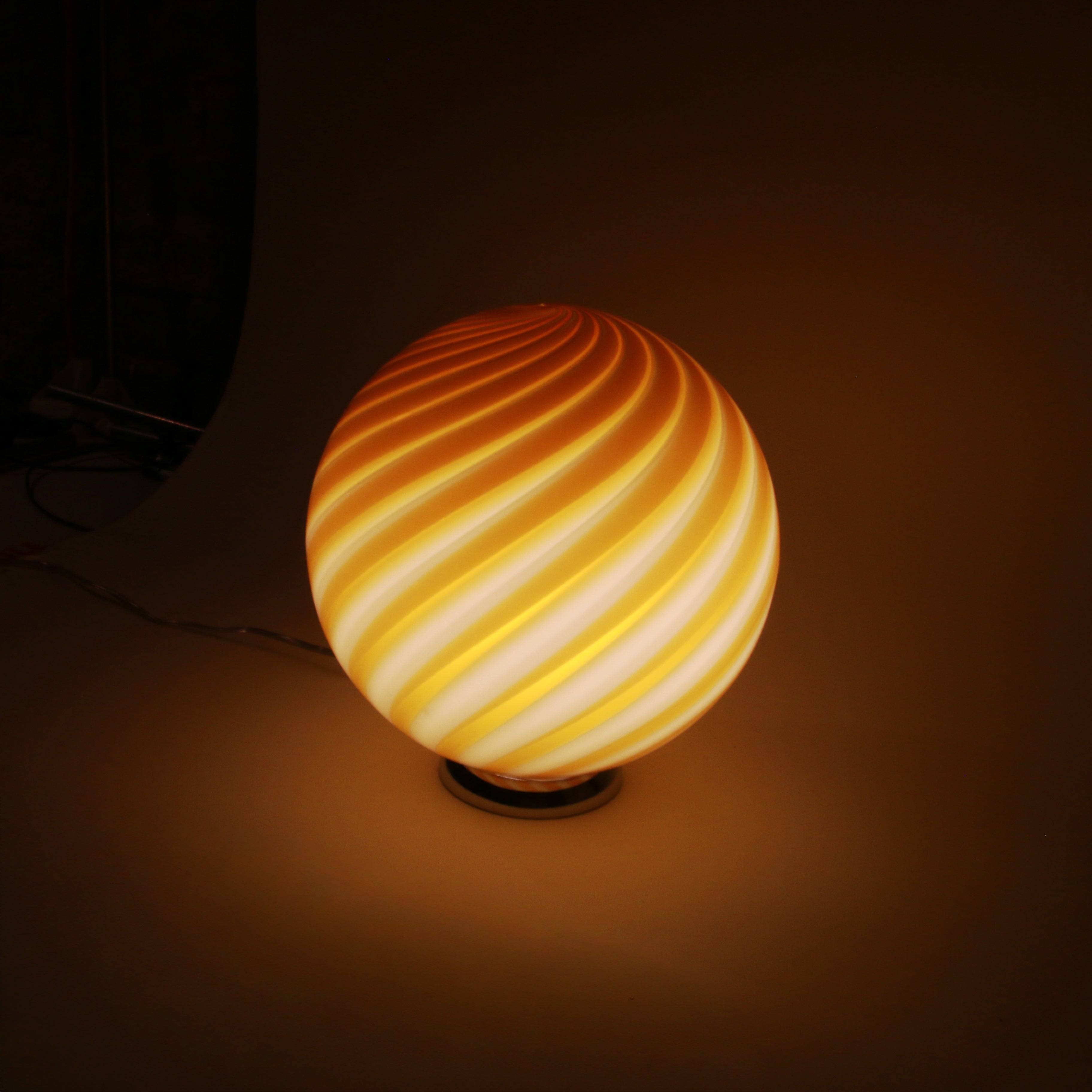 Candy Murano glass sphere table lamp honey yellow swirl D30