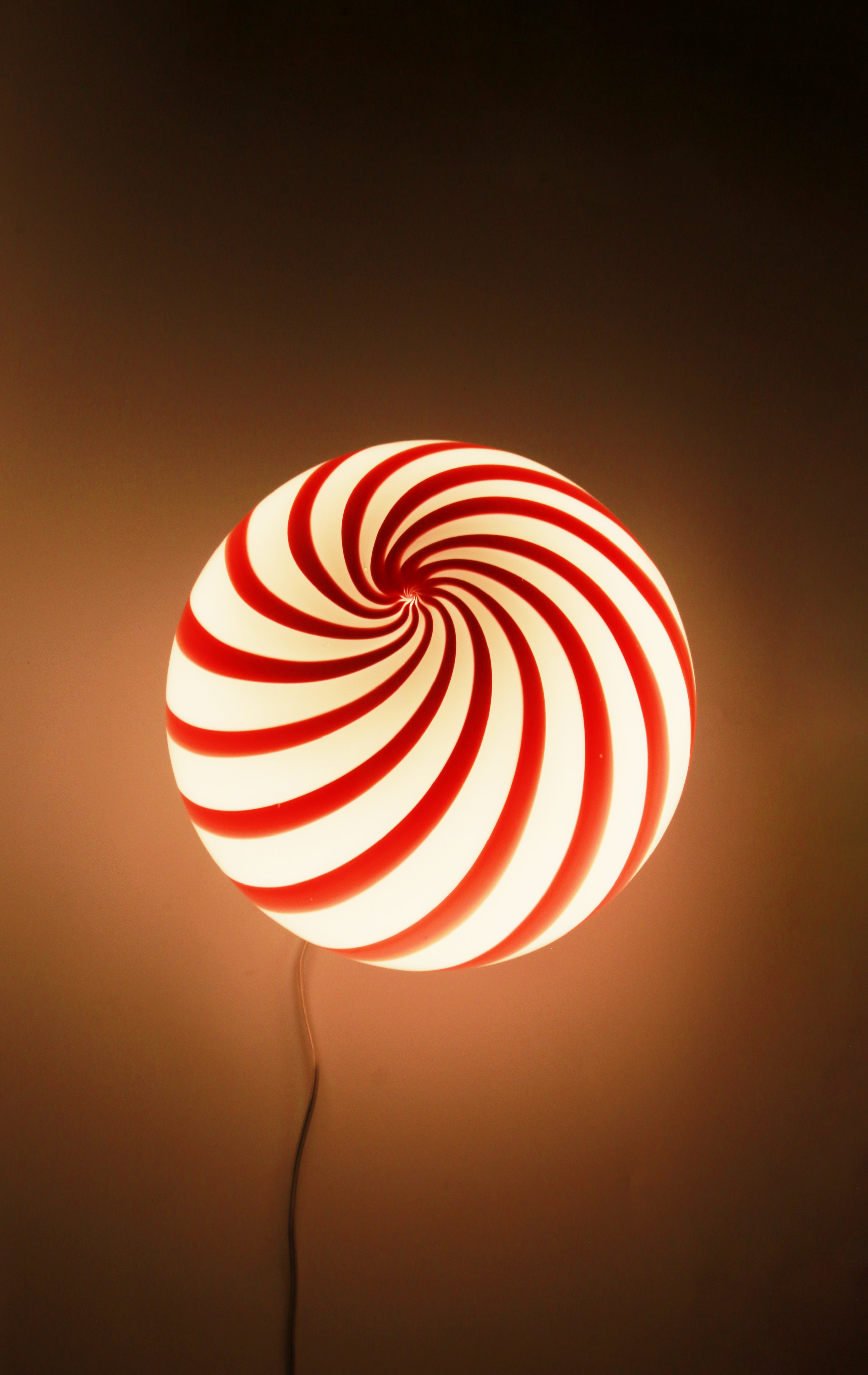 Candy Murano glass sphere table lamp wild cherry red swirl D30