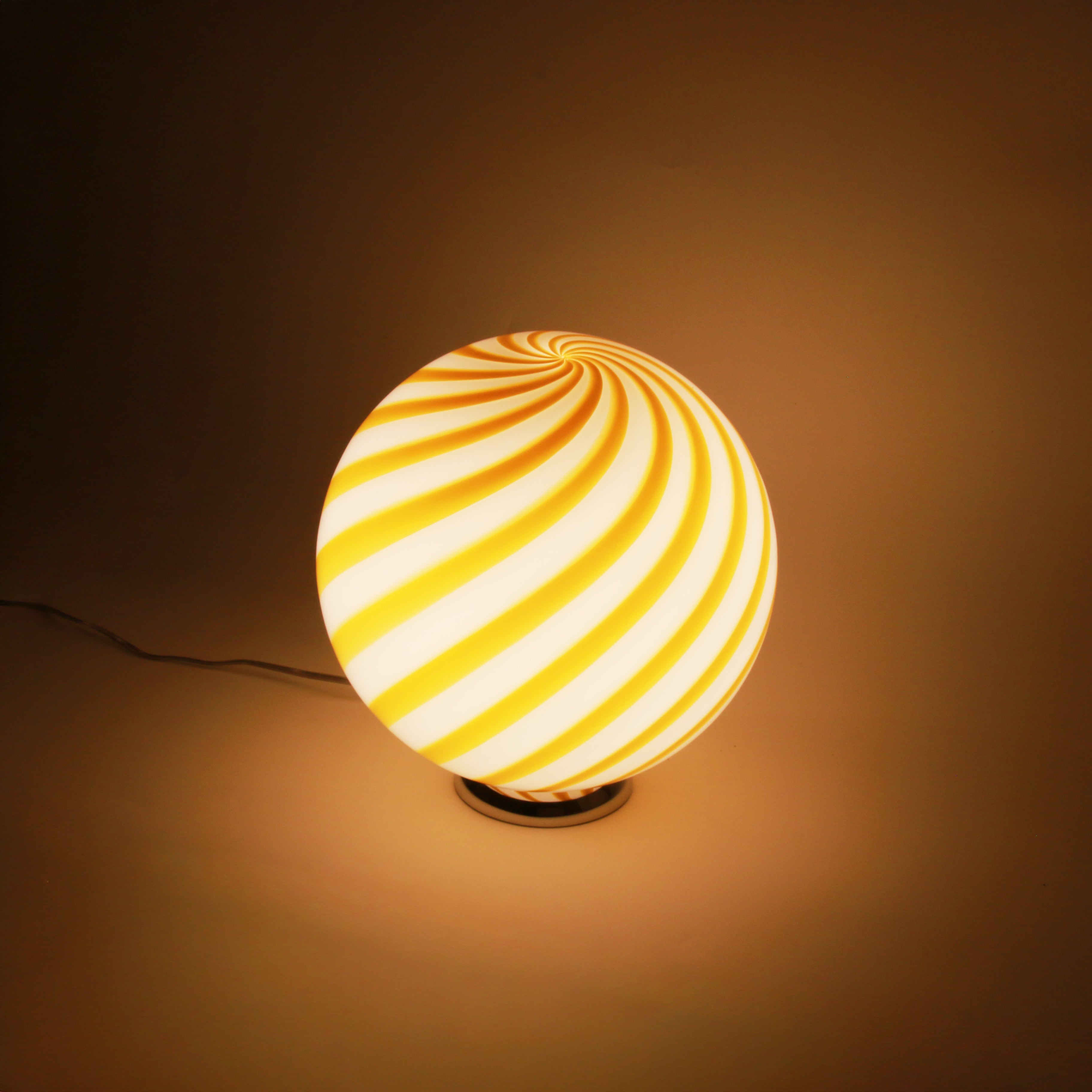 Candy Murano glass sphere table lamp white and yellow swirl D30