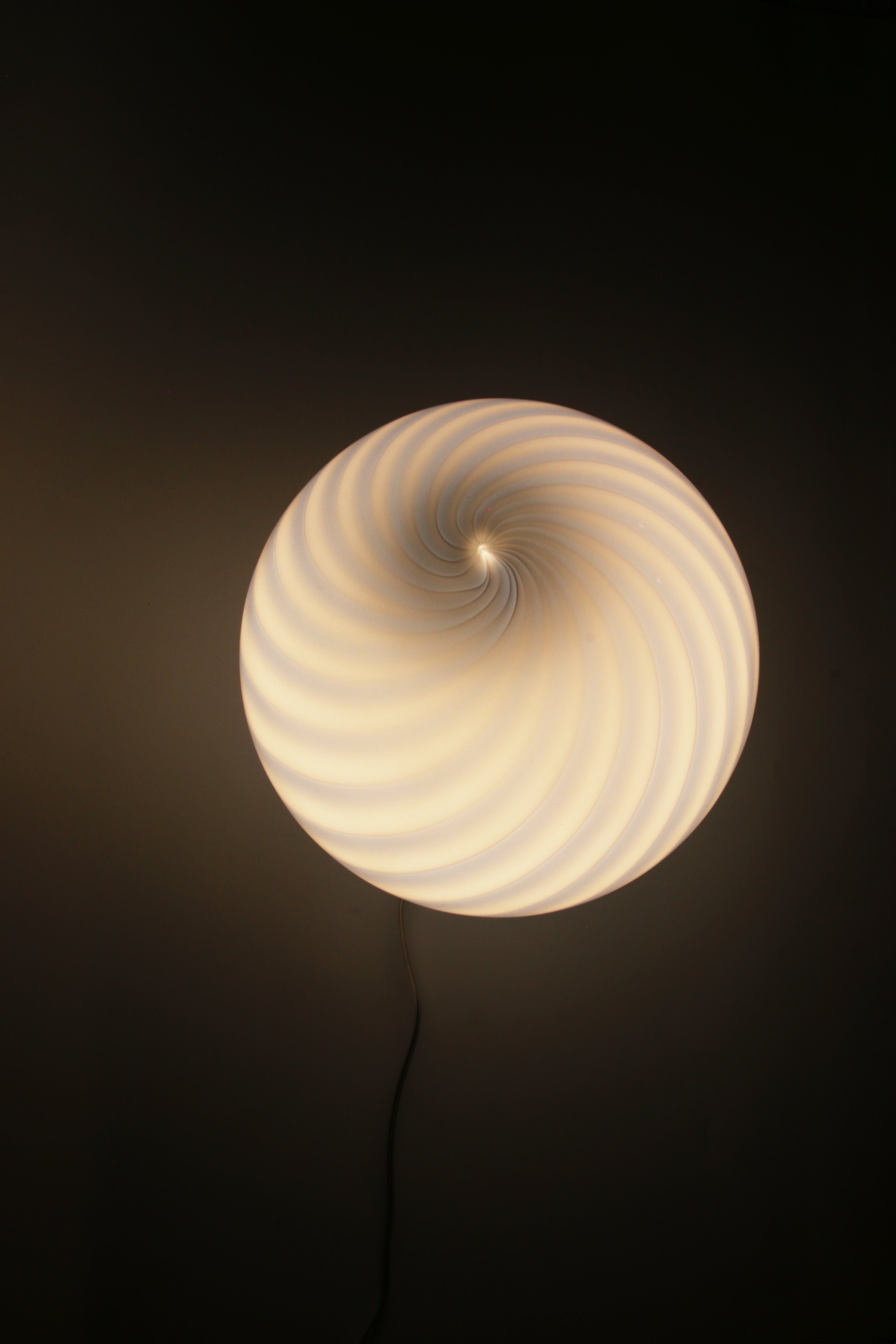 Candy Murano glass sphere table lamp blueberry blue swirl D30