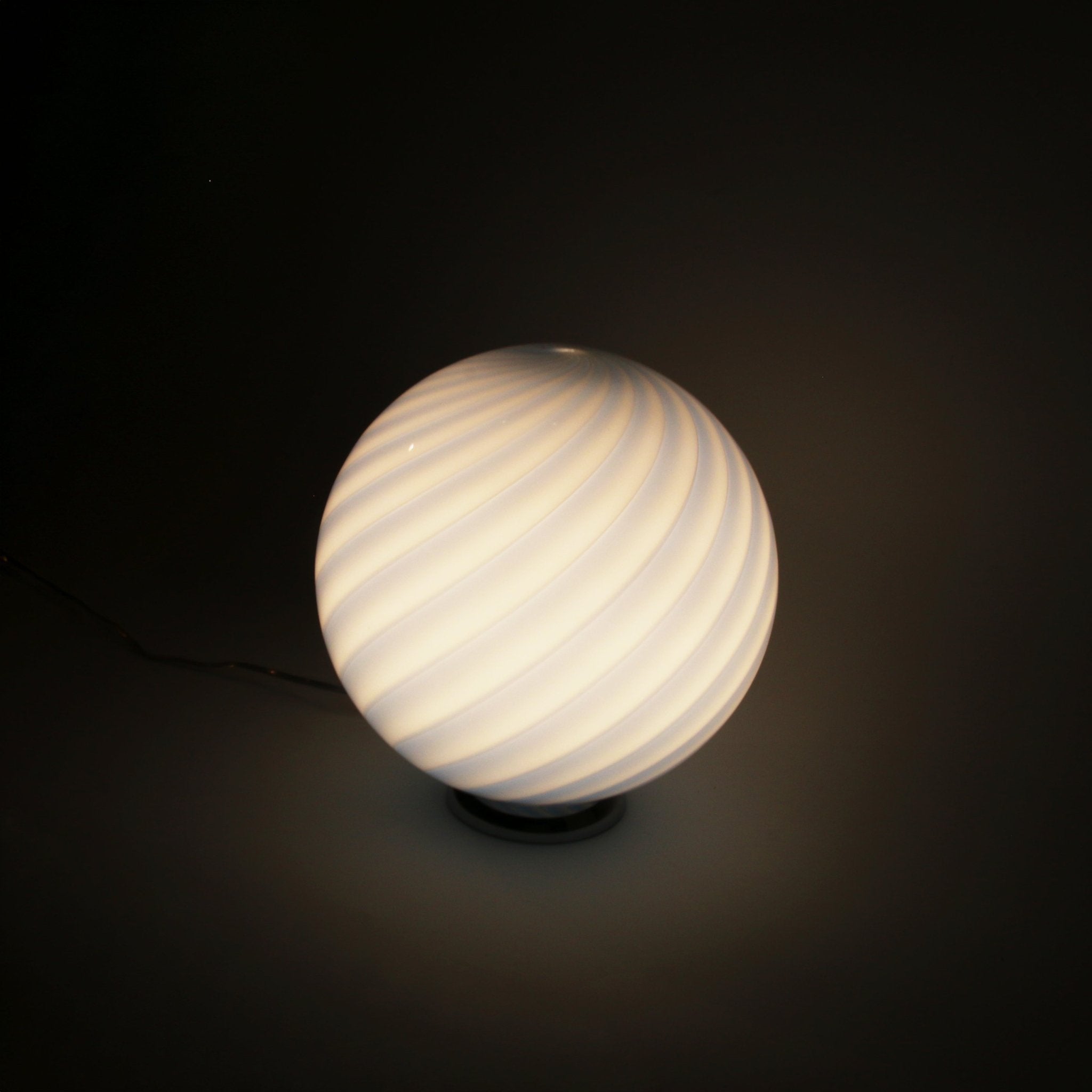 Candy Murano glass sphere table lamp blueberry blue swirl D30