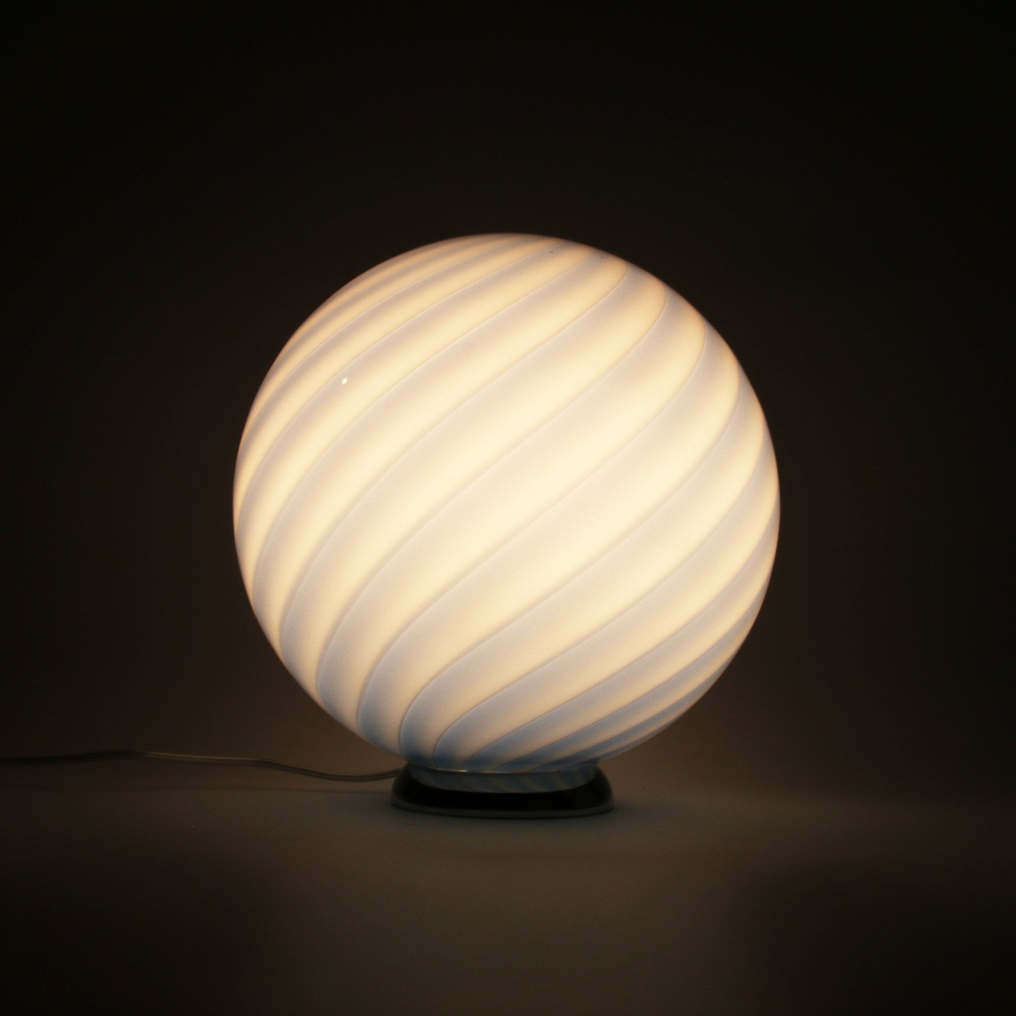 Candy Murano glass sphere table lamp blueberry blue swirl D30