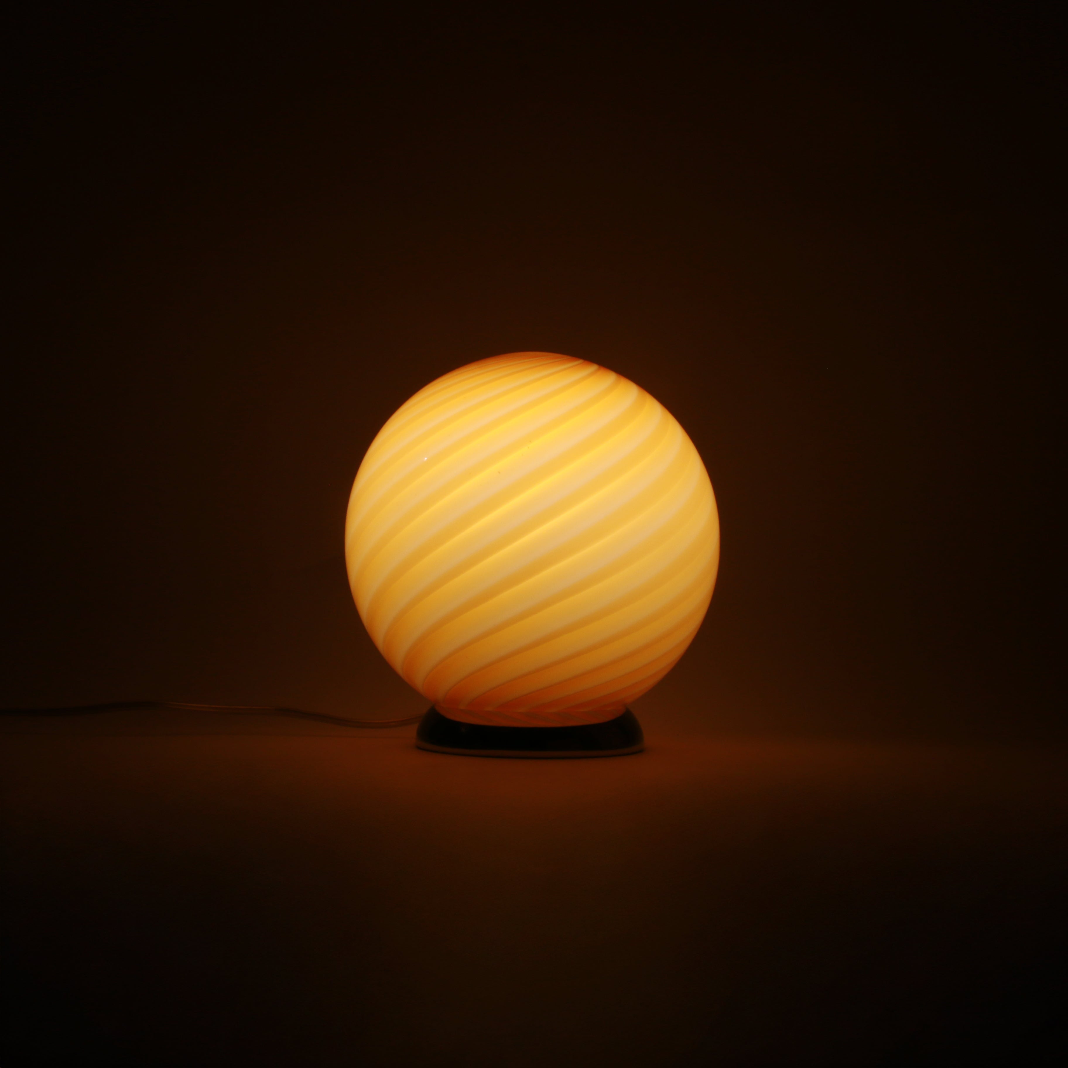 Candy Murano glass sphere table lamp toffee swirl D20