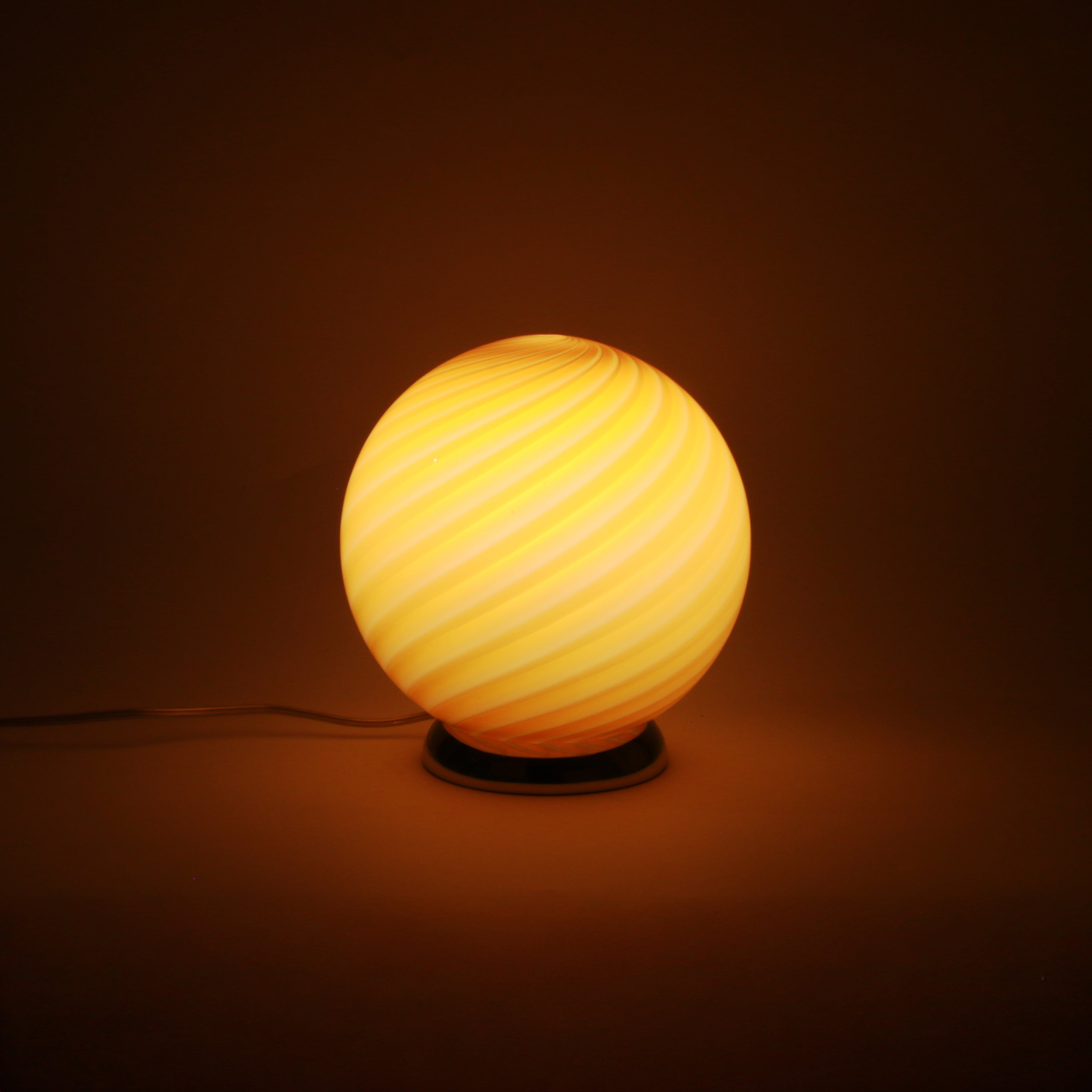 Candy Murano glass sphere table lamp toffee swirl D20