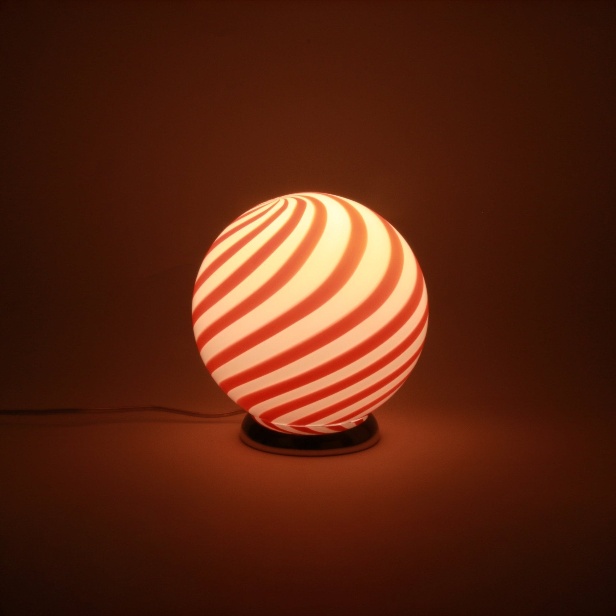 Candy Murano glass sphere table lamp red and white swirl D20