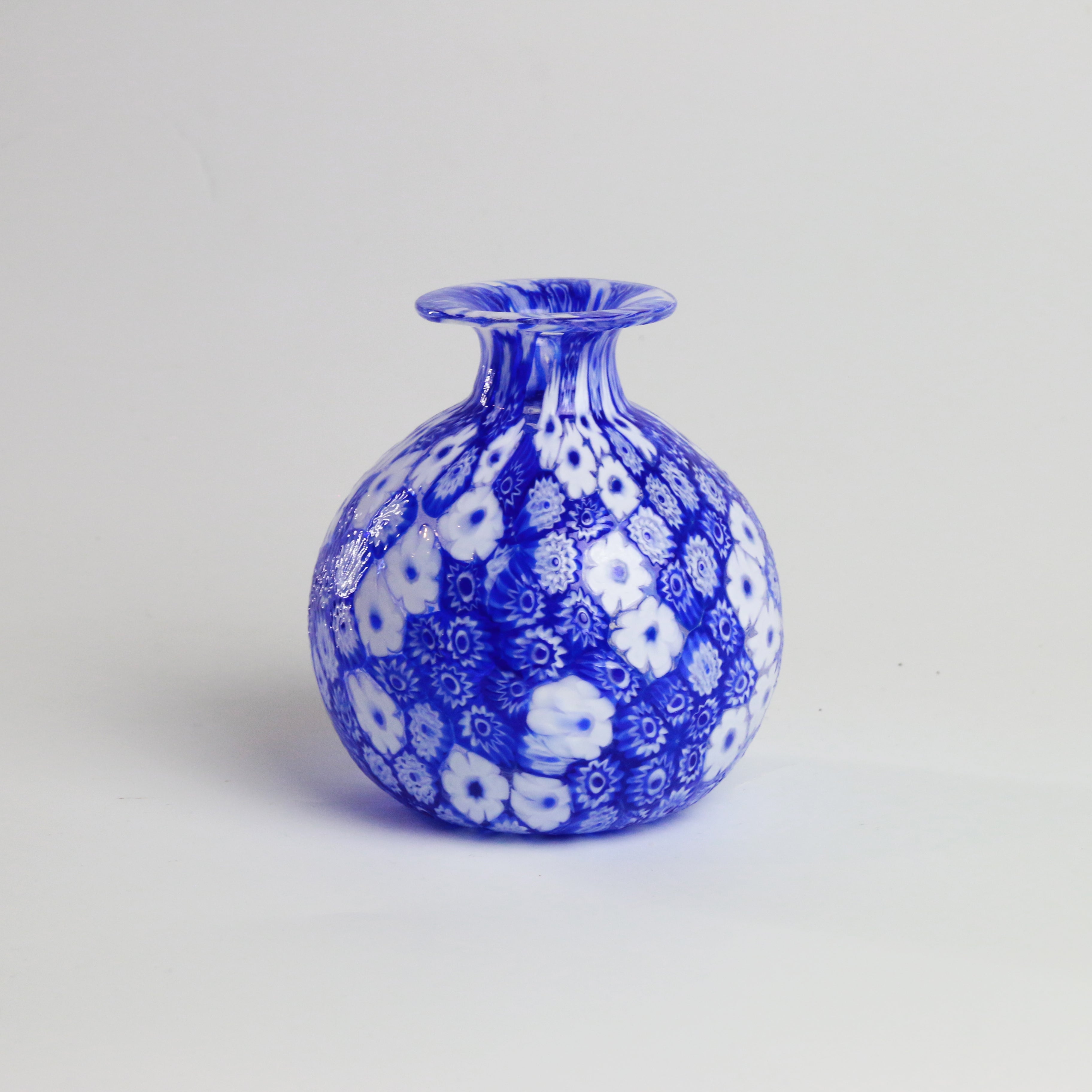Laguna Fiorita – Vaso in vetro di Murano con Murrine Floreali Blu