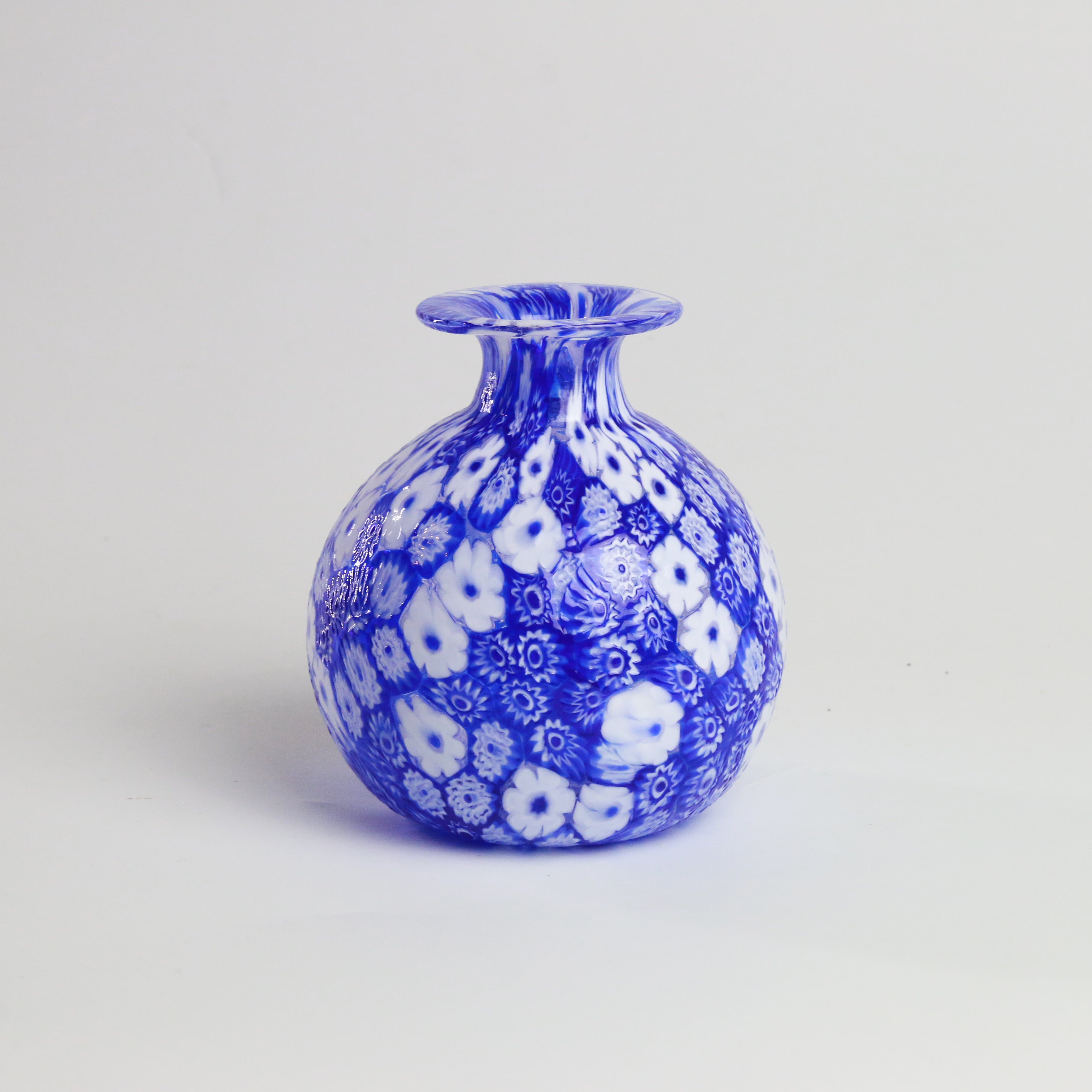 Laguna Fiorita – Vaso in vetro di Murano con Murrine Floreali Blu