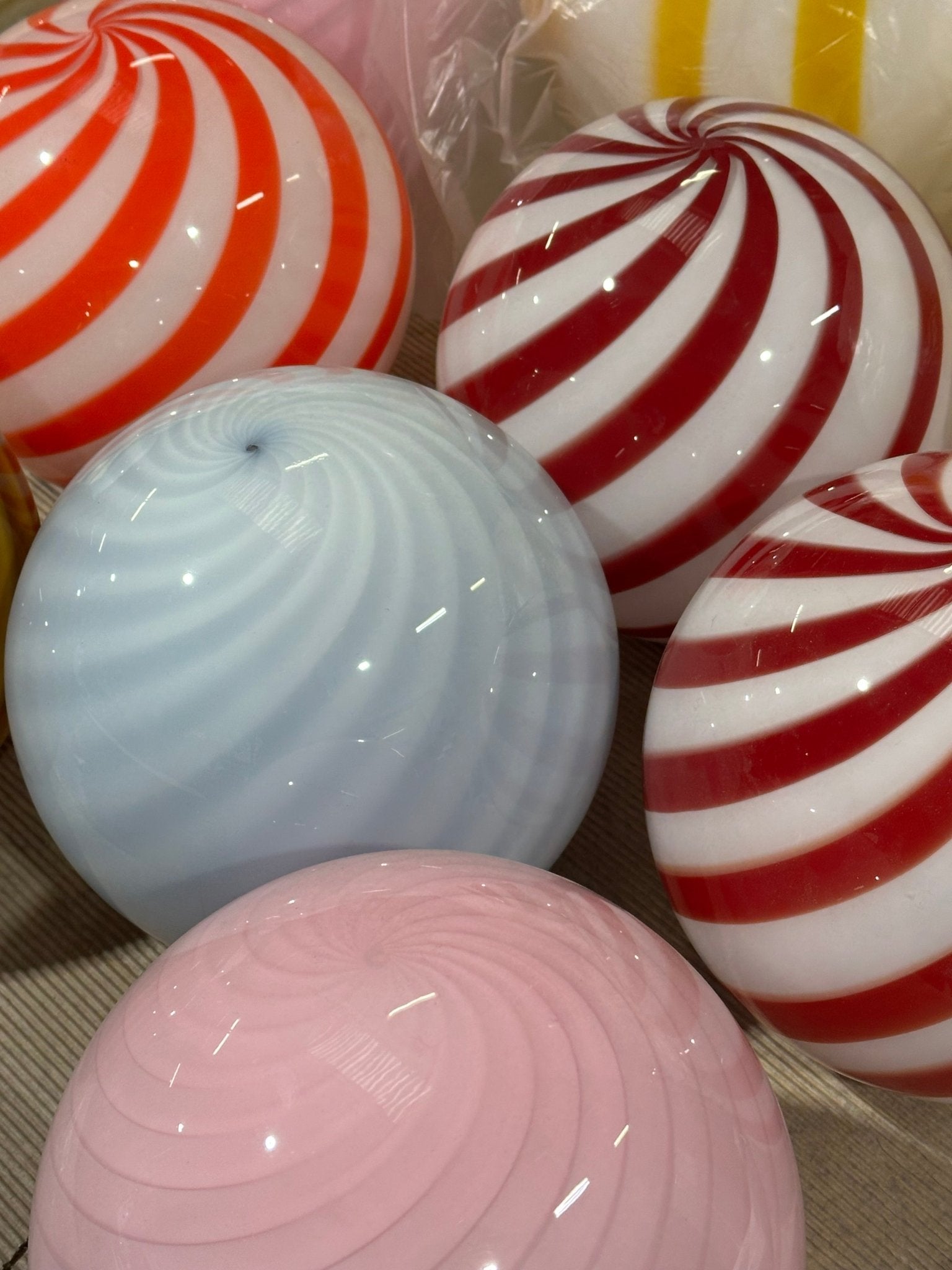 Candy Murano glass sphere table lamp light blue swirl D20