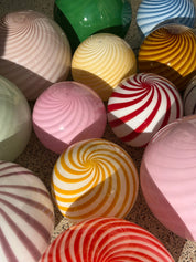 Candy Murano glass sphere table lamp pink swirl D30