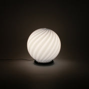 Lampada da tavolo Candy a sfera in vetro di Murano blu mirtillo a vortice D20