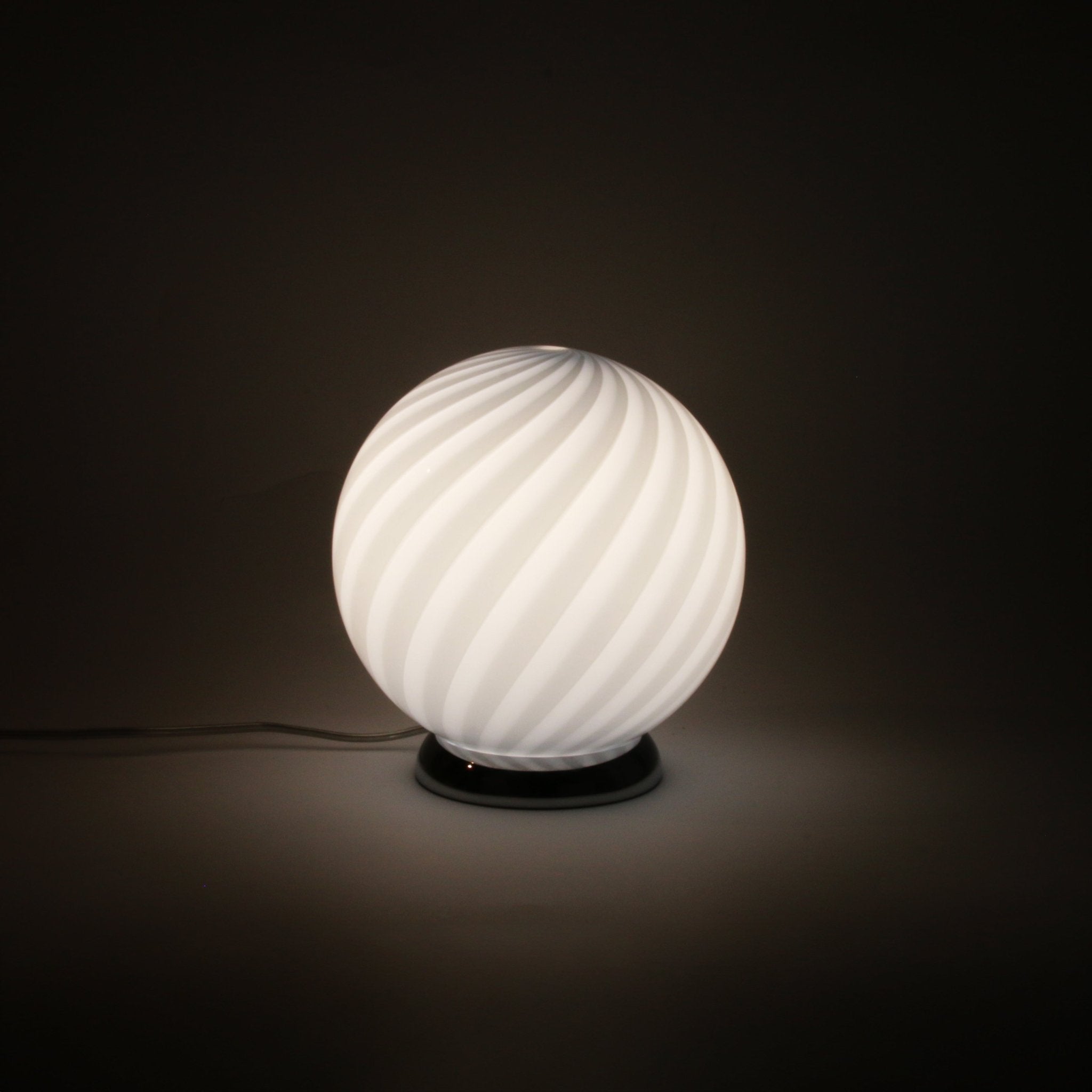 Candy Murano glass sphere table lamp blueberry blue swirl D20