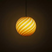 Lampada a sospensione Candy a sfera in vetro di Murano giallo miele a spirale D20