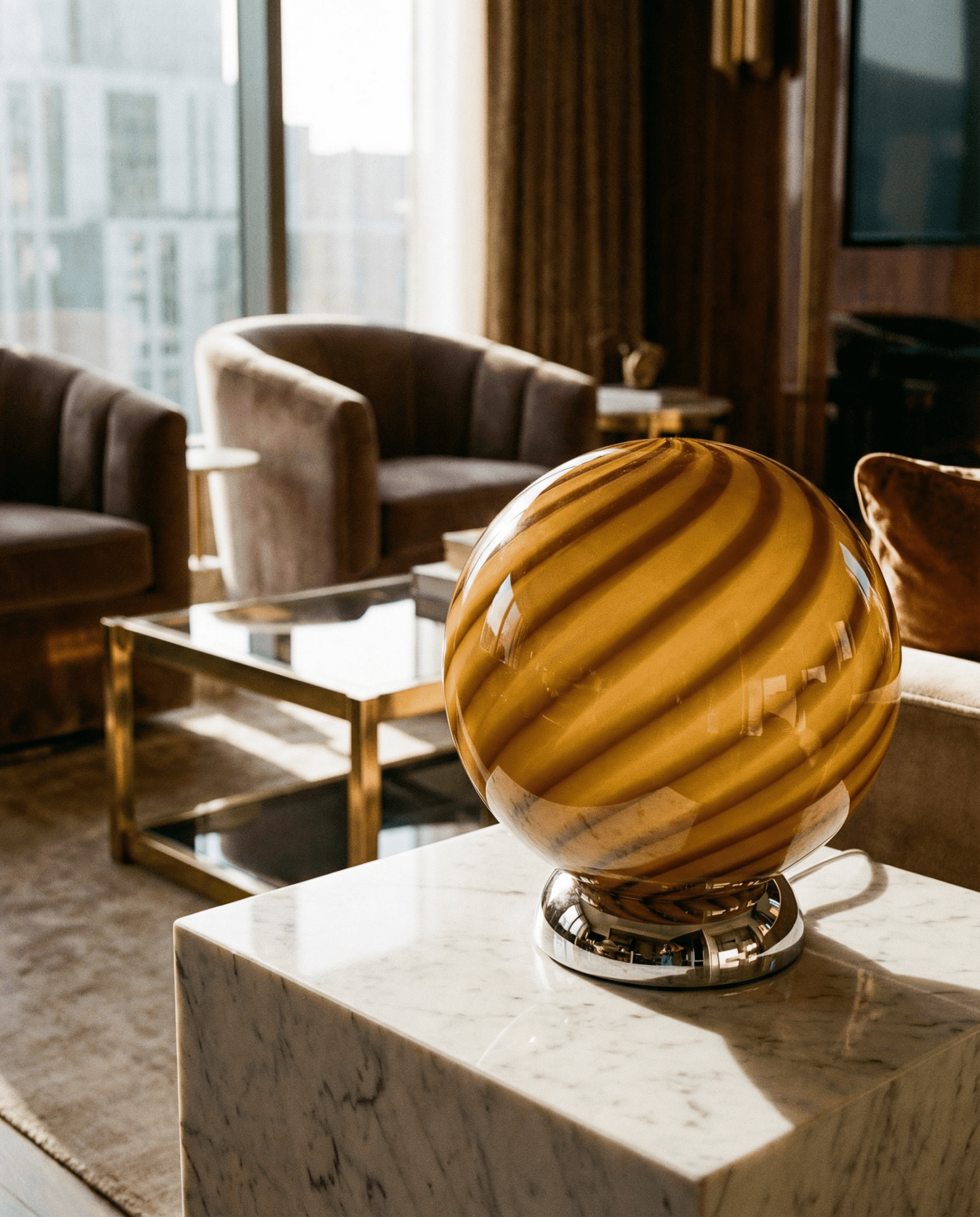 Candy Murano glass sphere table lamp honey yellow swirl D20