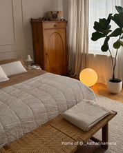 Candy Murano glass sphere table lamp white swirl D40
