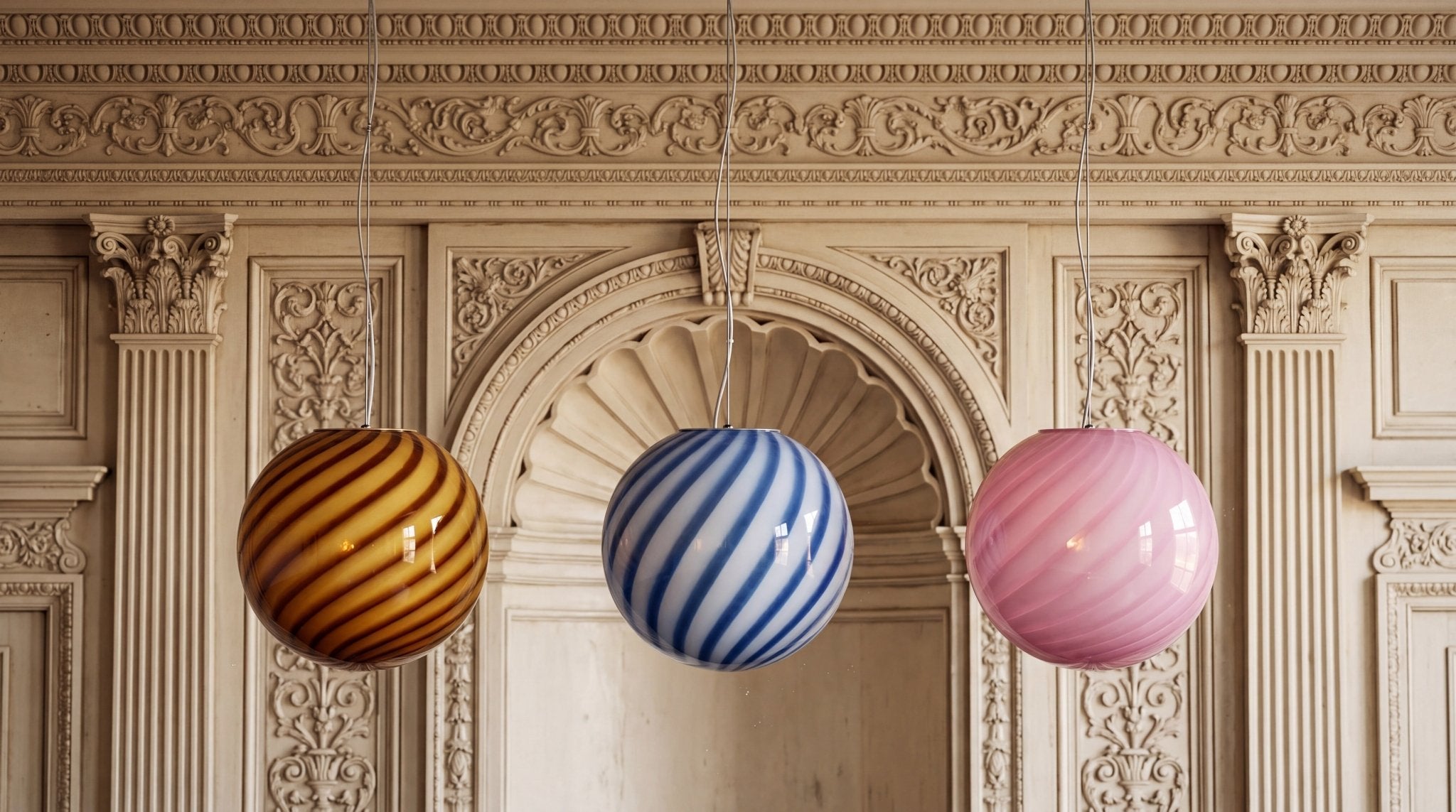 Candy Murano glass sphere pendant lamp honey yellow swirl D20