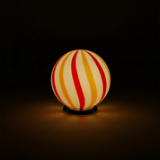 Lampada da tavolo Candy a sfera "Una Festa!", in vetro di Murano rosso e giallo con vortice morbido D20