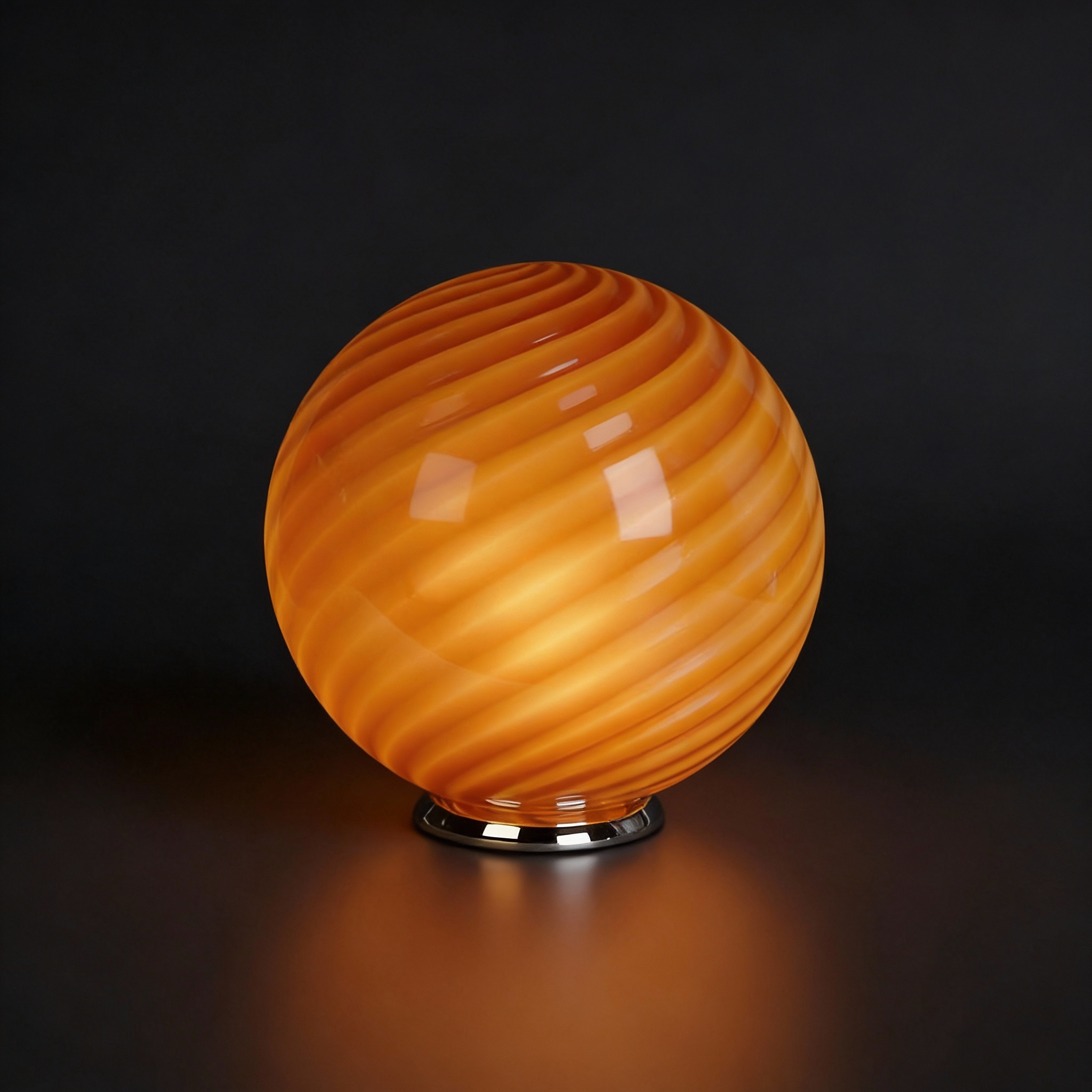 Lampada da tavolo Candy a sfera in vetro di Murano, effetto caramello e vortice D40