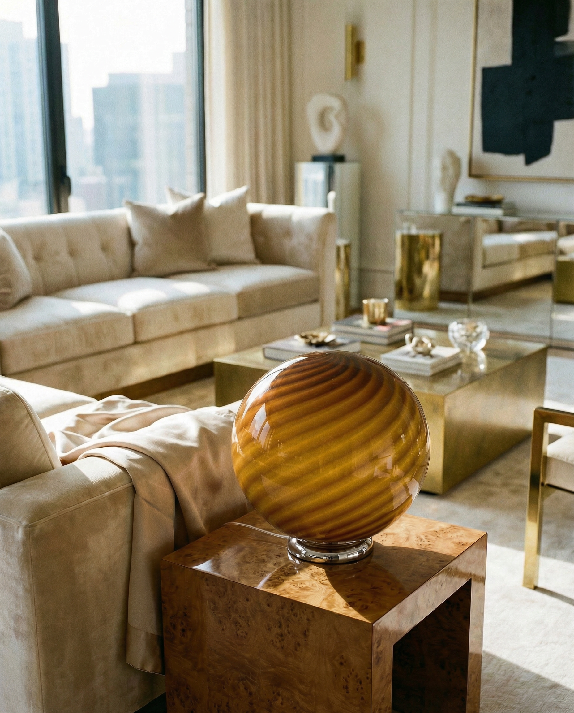 Lampada da tavolo Candy a sfera in vetro di Murano, effetto caramello e vortice D30