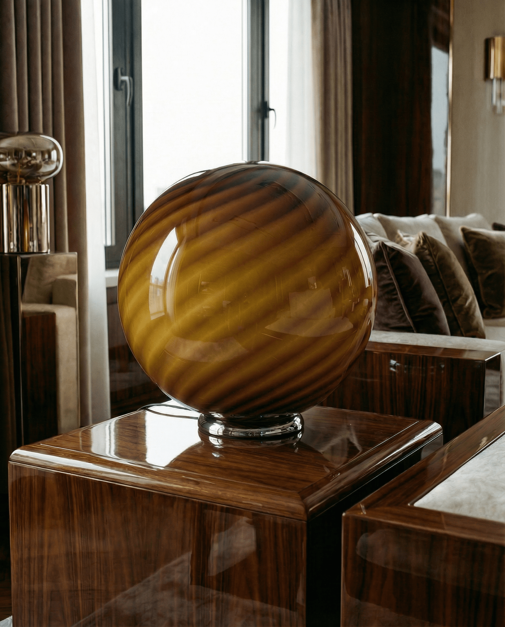 Candy Murano glass sphere table lamp toffee swirl D40