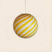 Lampada a sospensione Candy a sfera in vetro di Murano bianco e giallo a spirale D30
